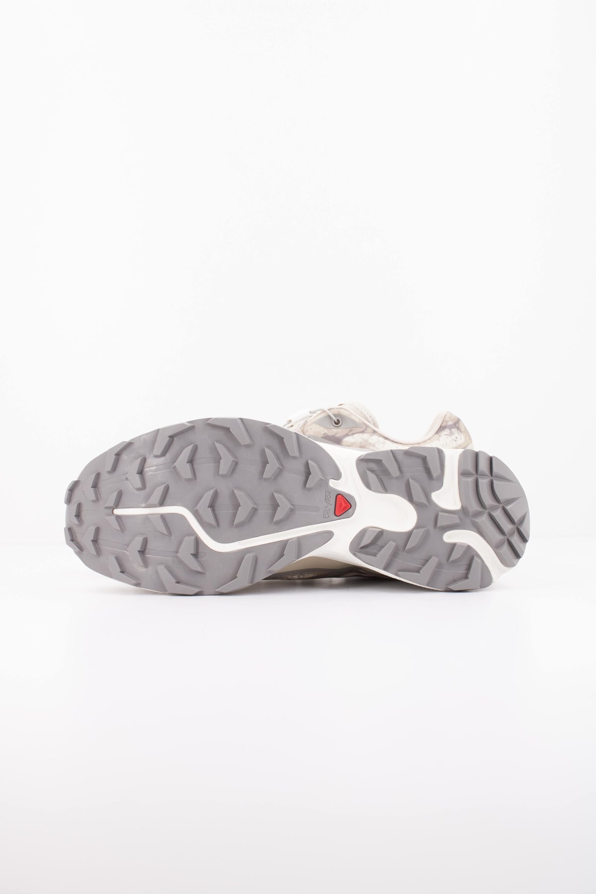 SALOMON XT 6 STORMSHADE en color GRIS (5)