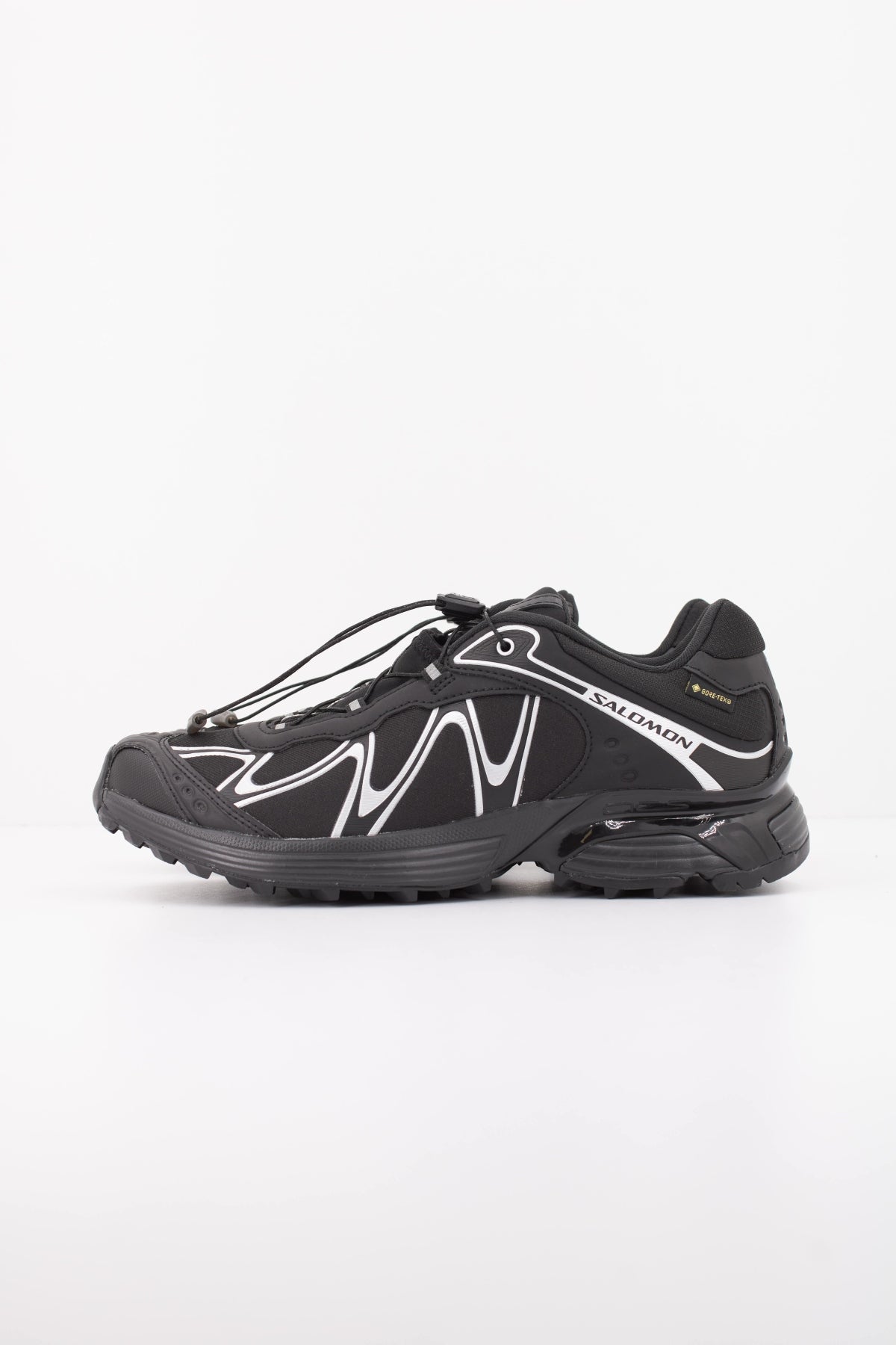 SALOMON XT WHISPER GTX en color NEGRO (1)