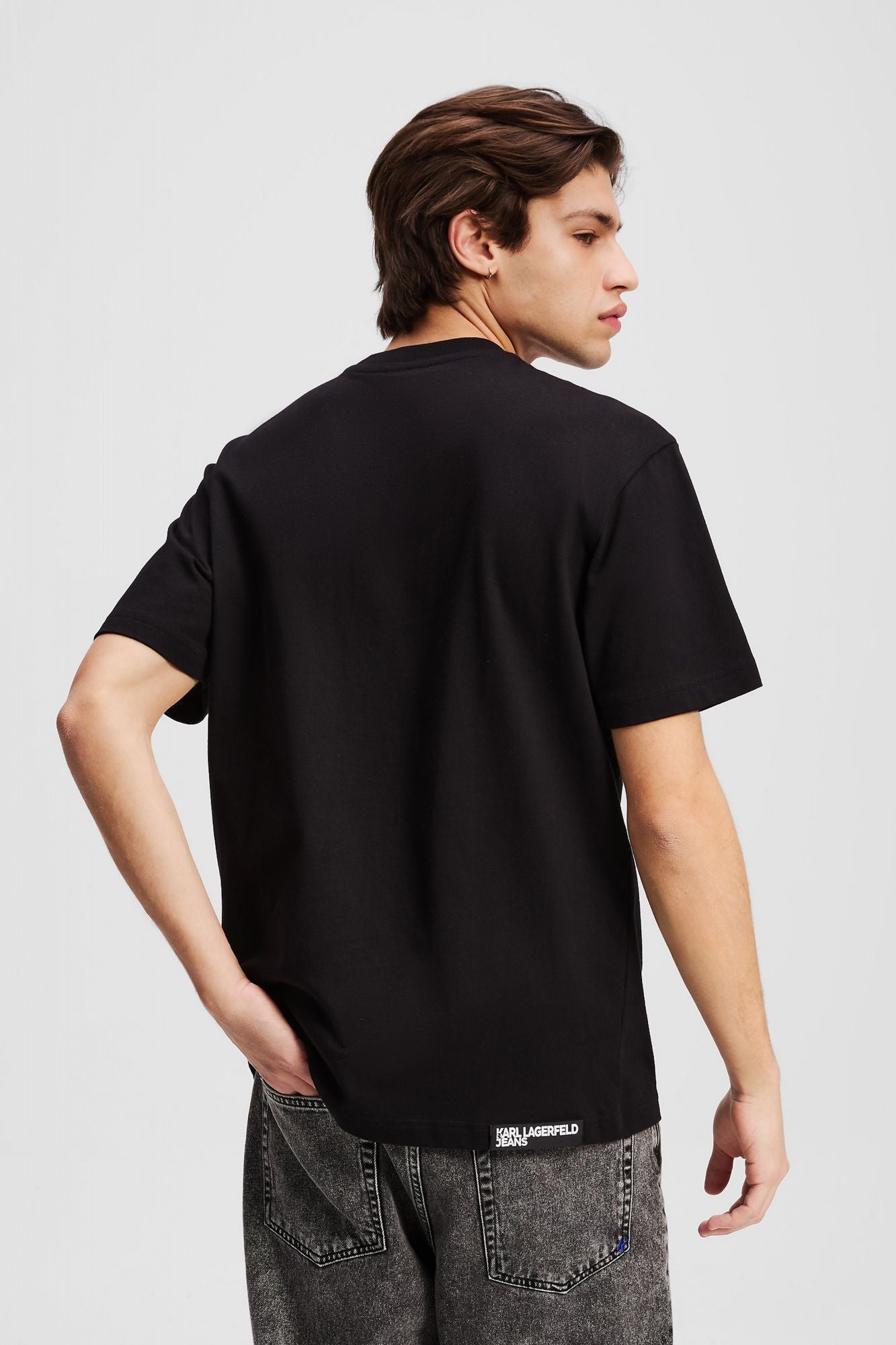 KARL LAGERFELD JEANS REG SS ESSENTIAL TEE en color NEGRO (3)