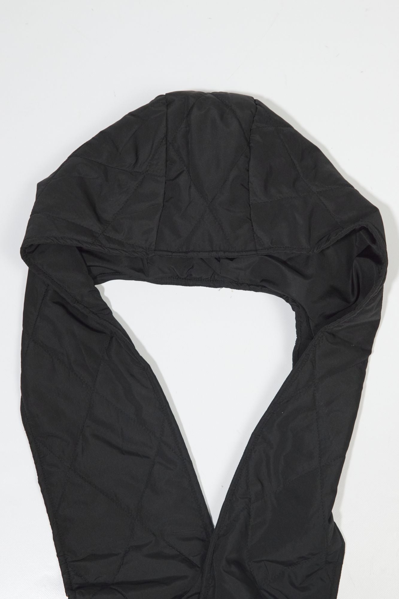 KARL LAGERFELD JEANS HOODED SCARF en color NEGRO (3)