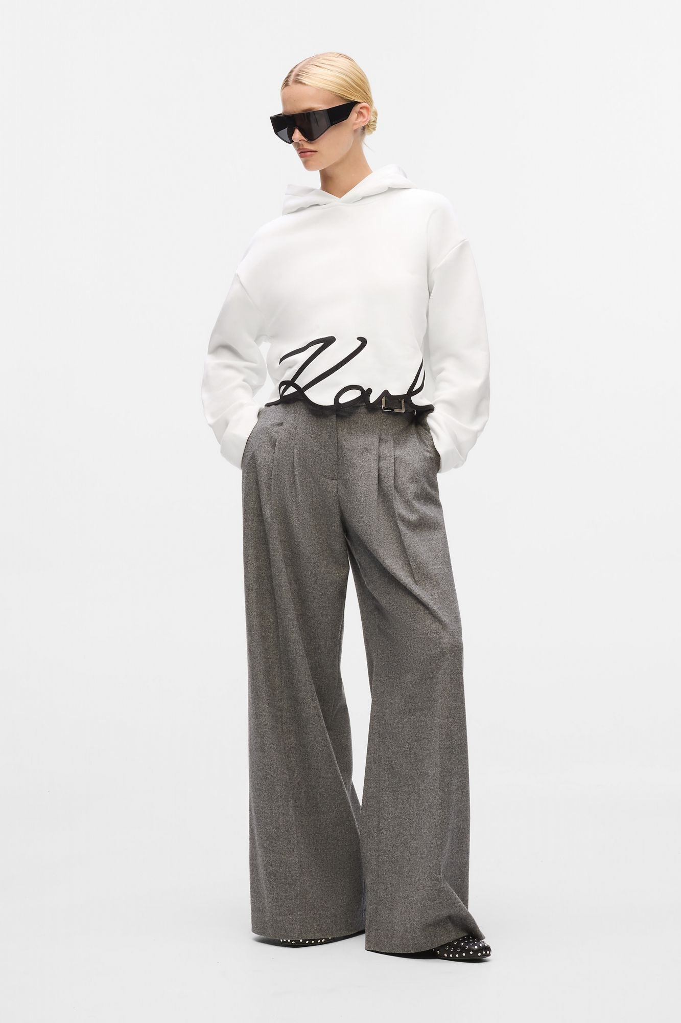 KARL LAGERFELD JEANS KARL SIGNATURE HEM HOODIE en color BLANCO (4)