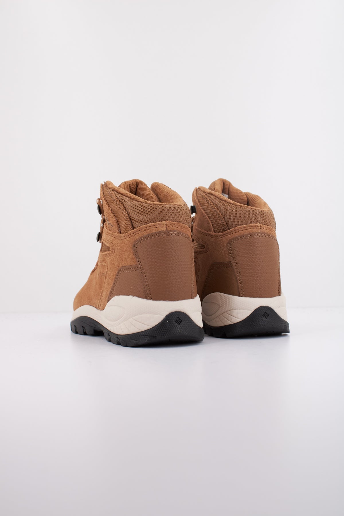 COLUMBIA NEWTON RIDGE PLUS WATERPR en color MARRON (4)