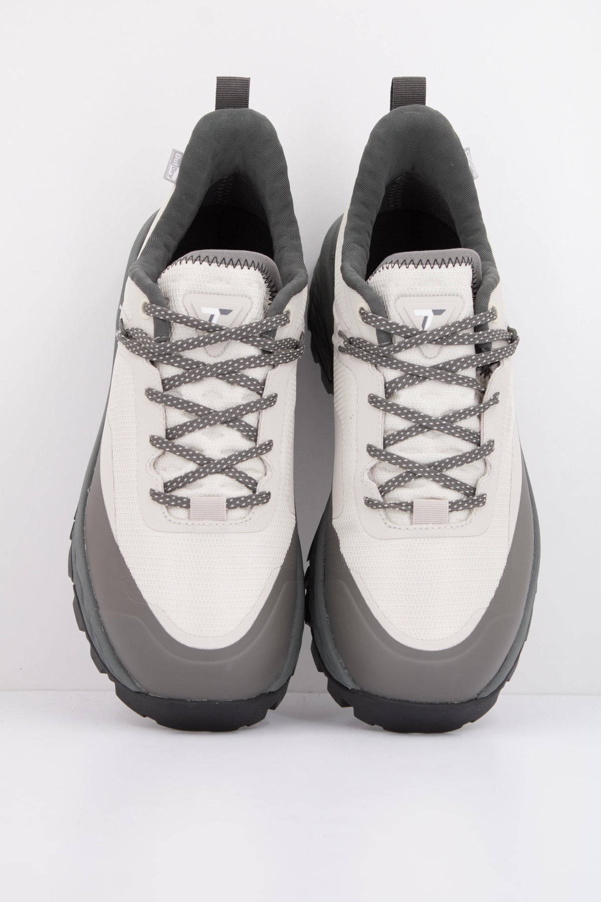 COLUMBIA TELLURIX TITANIUM OUTDRY en color BEIS (3)