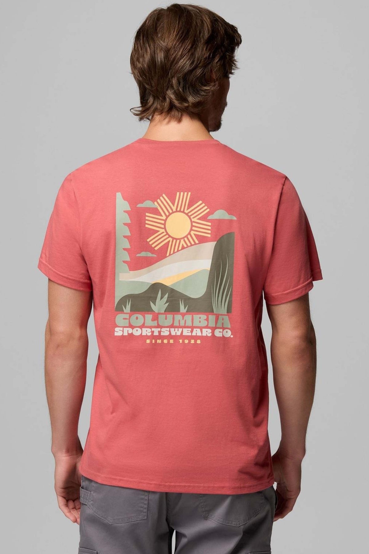COLUMBIA OUTDOOR BACK GRAPHIC en color NARANJA (2)