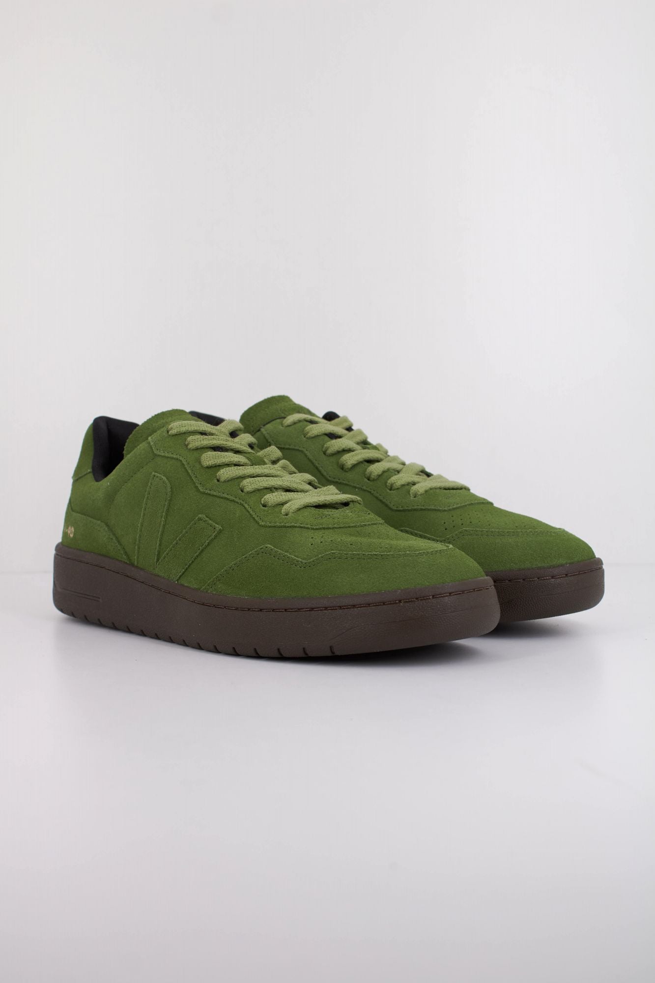 VEJA VD0320928B en color VERDE (2)