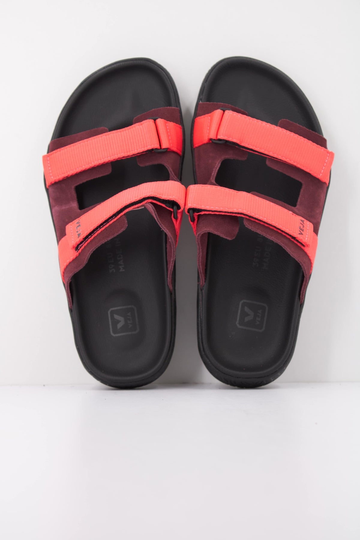 VEJA SANDALIA ARPOADOR en color ROSA (3)