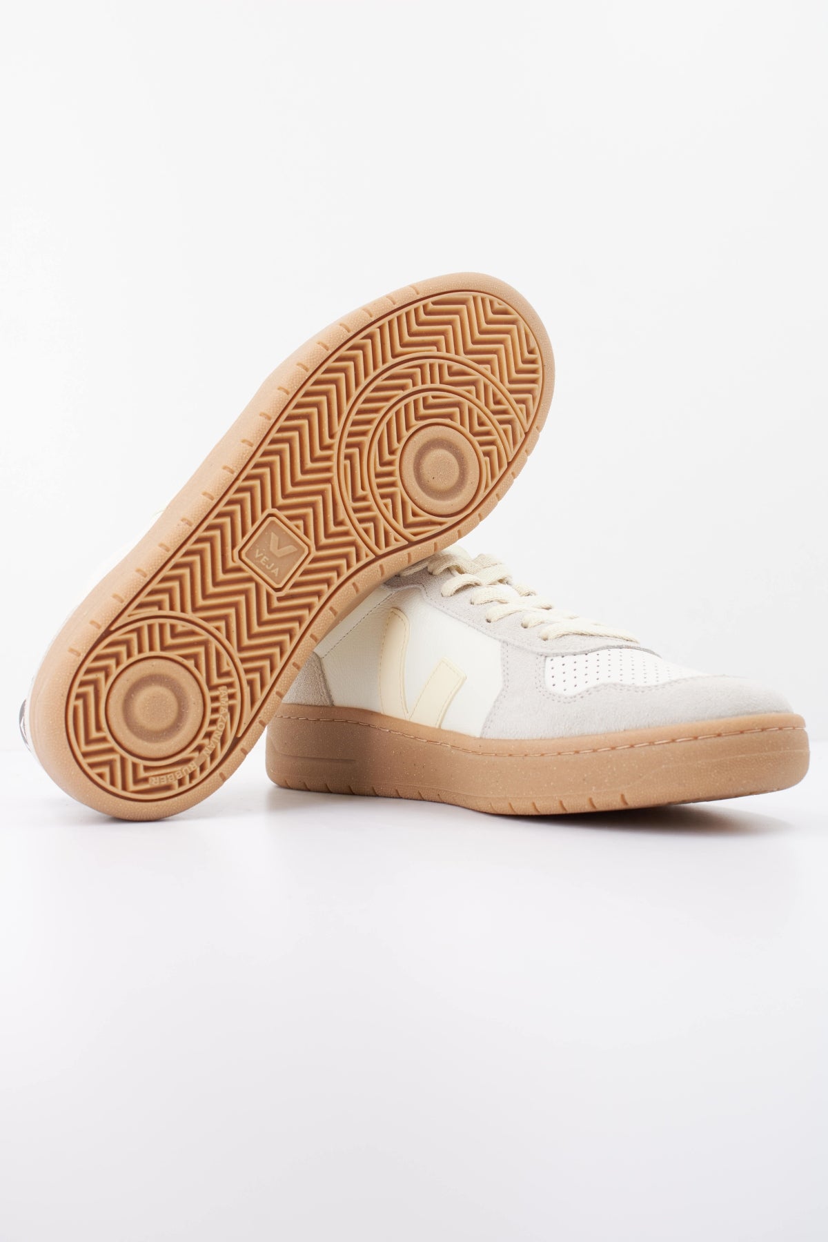 VEJA DEPORTIVO V82 en color BLANCO (5)