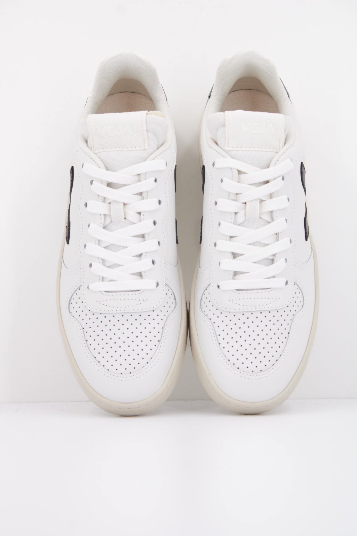 VEJA V10 PRIME en color BLANCO (3)