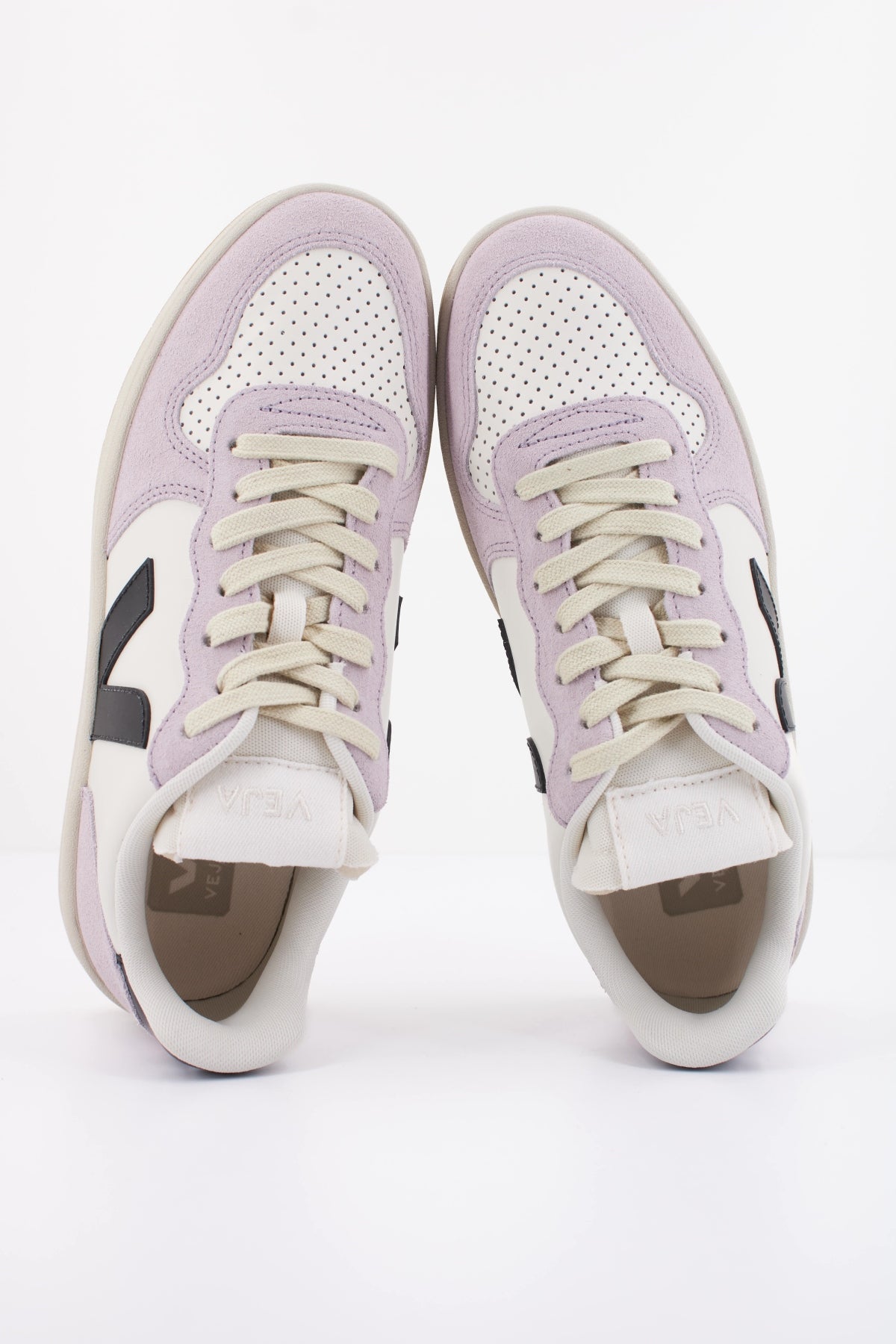 VEJA DEPORTIVO V10 PRIME en color VIOLETA (3)