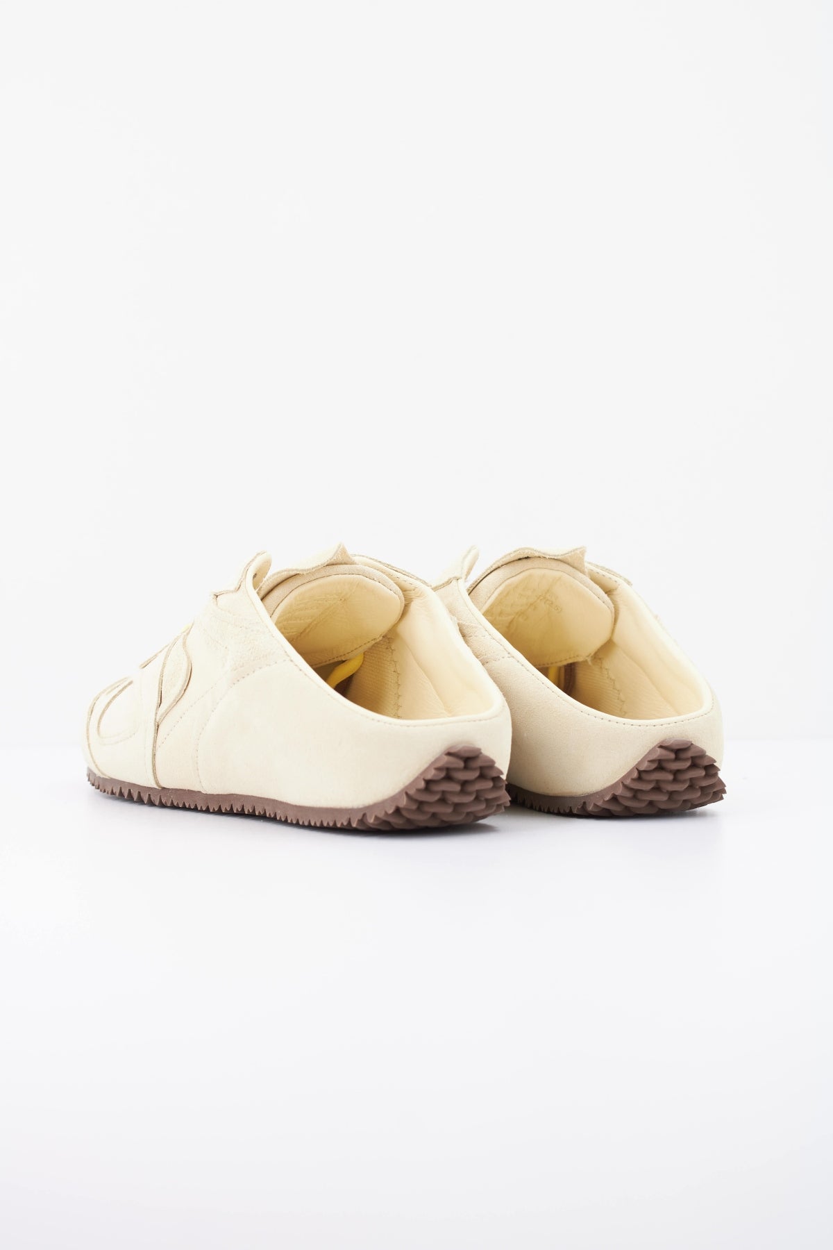 AXEL ARIGATO F4073003 SLOW MULE en color (4)