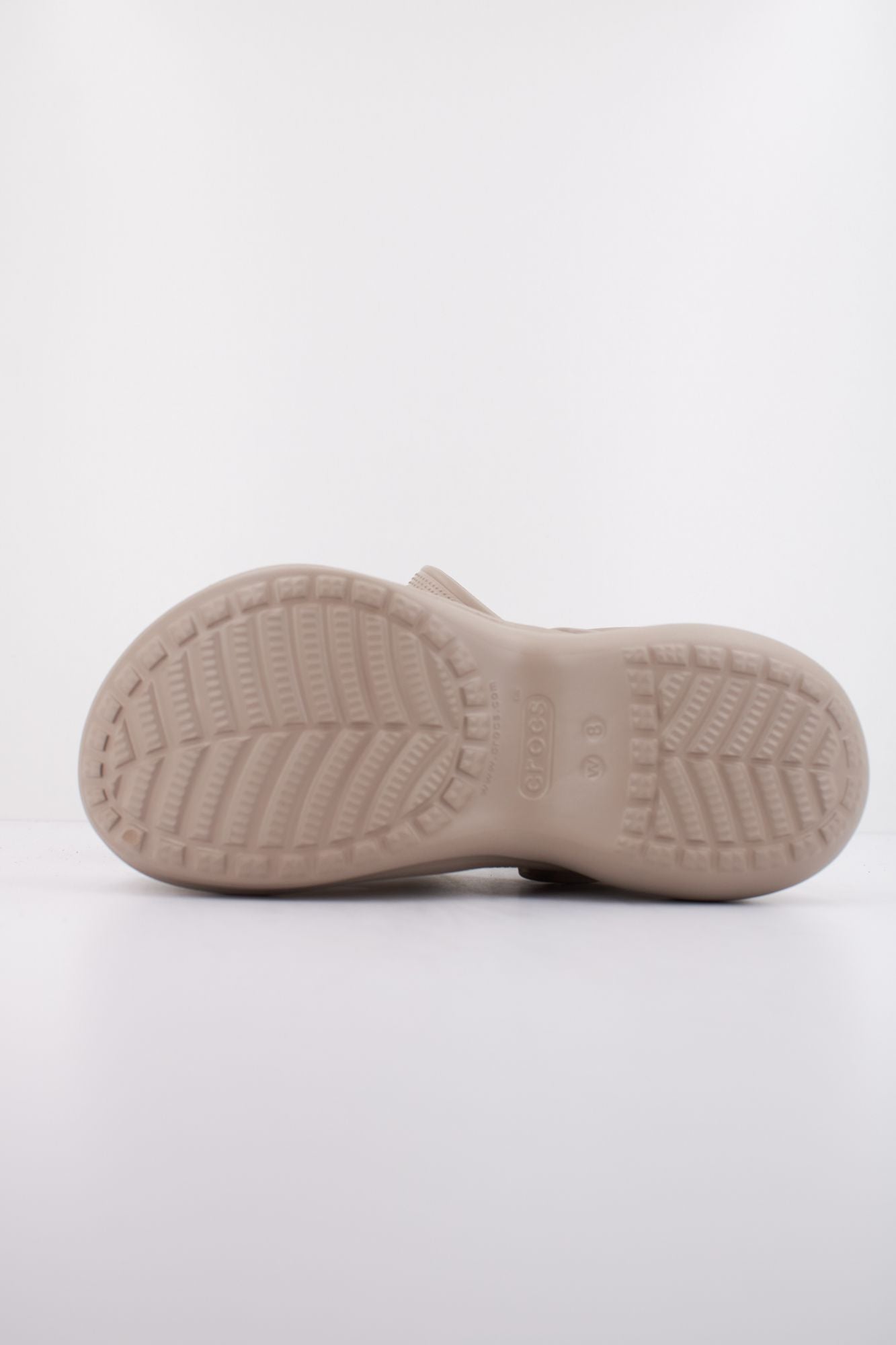 CROCS BAE CLOG en color MARRON CLARO (5)