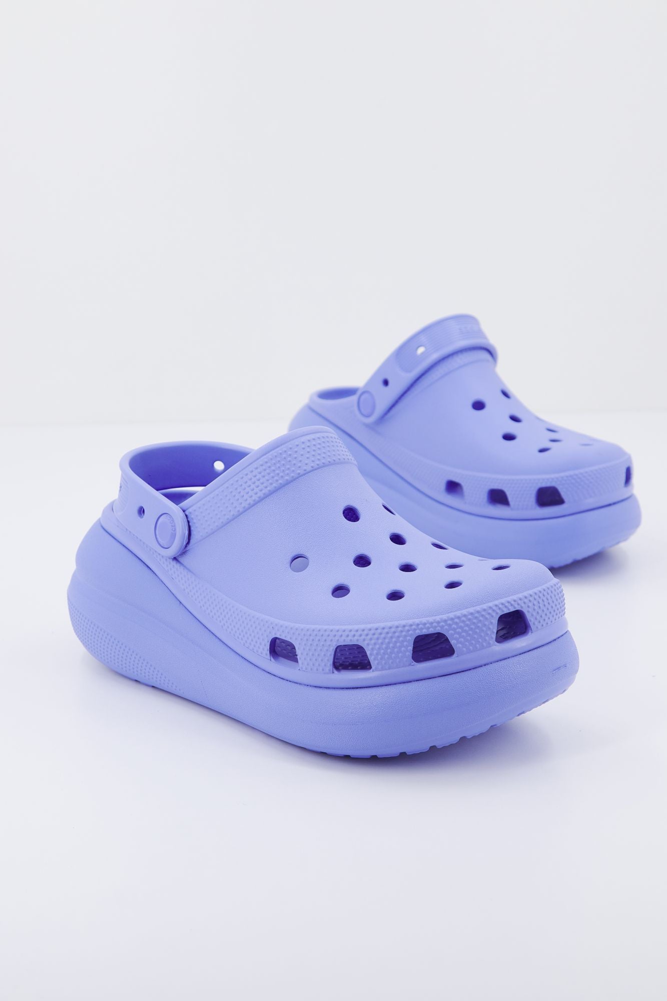 CROCS CLASSIC CRUSH CLOG en color VIOLETA (1)