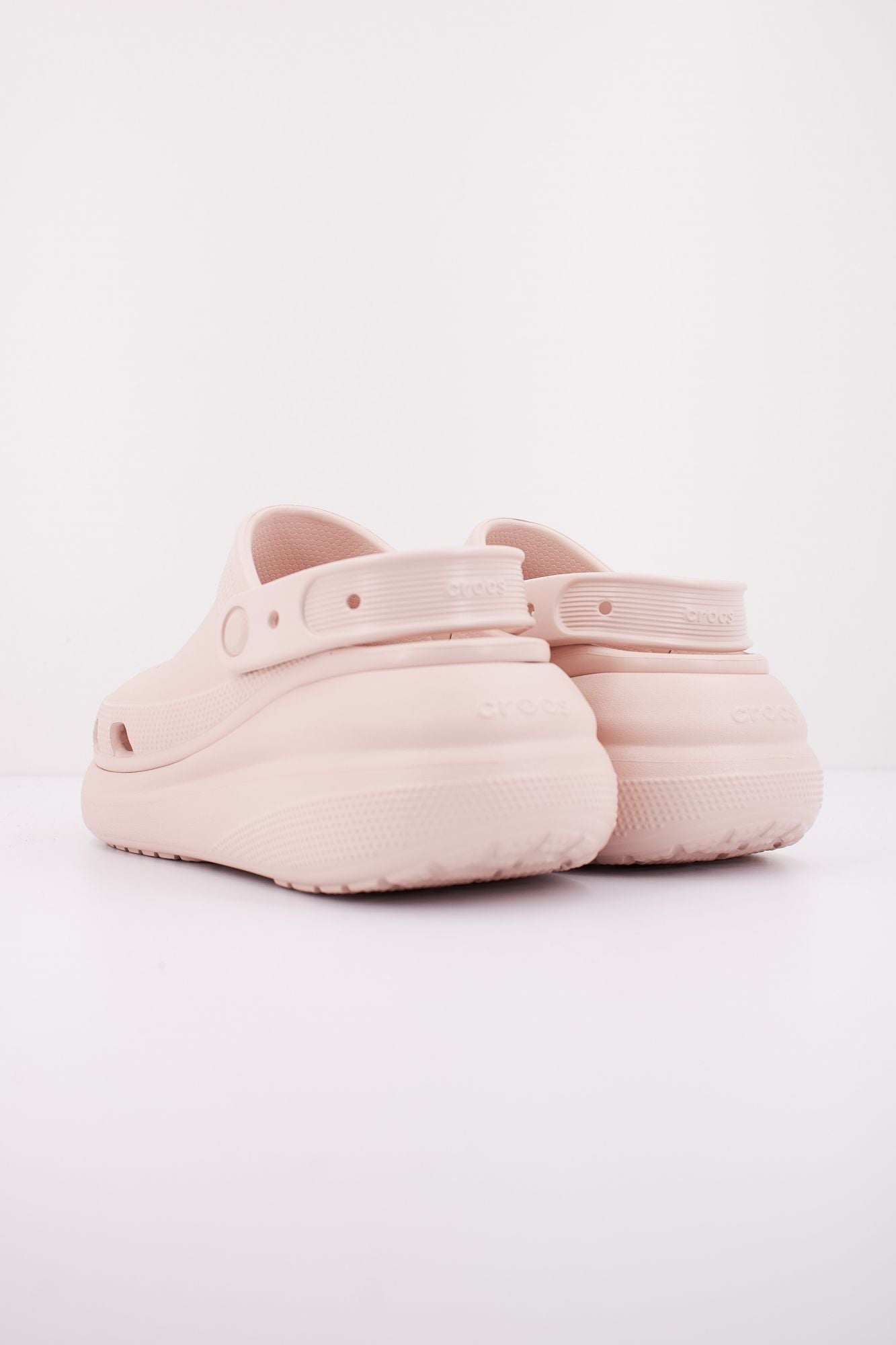 CROCS CRUSH CLOG en color NUDE (3)