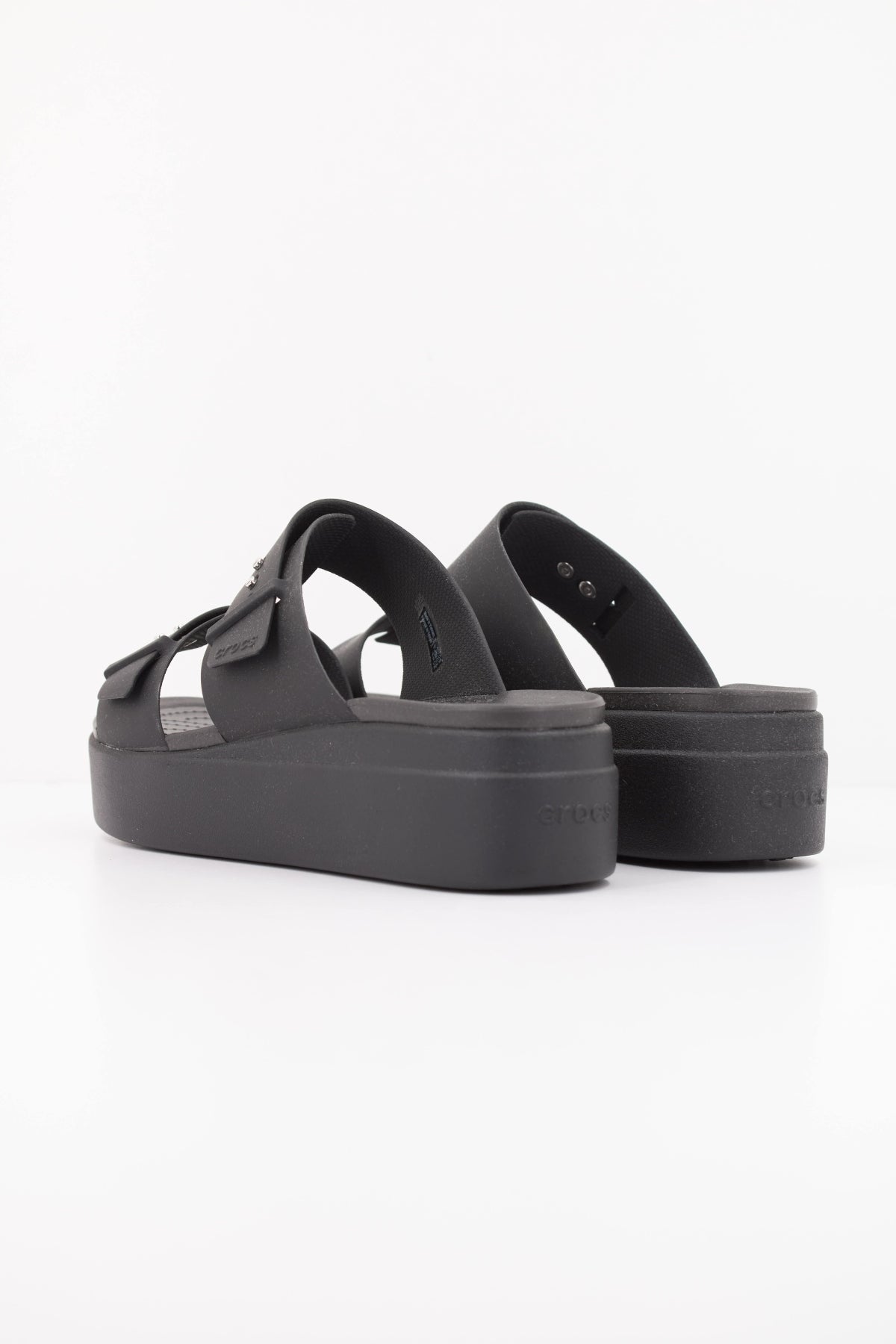 CROCS BROOKLYN W en color NEGRO (4)