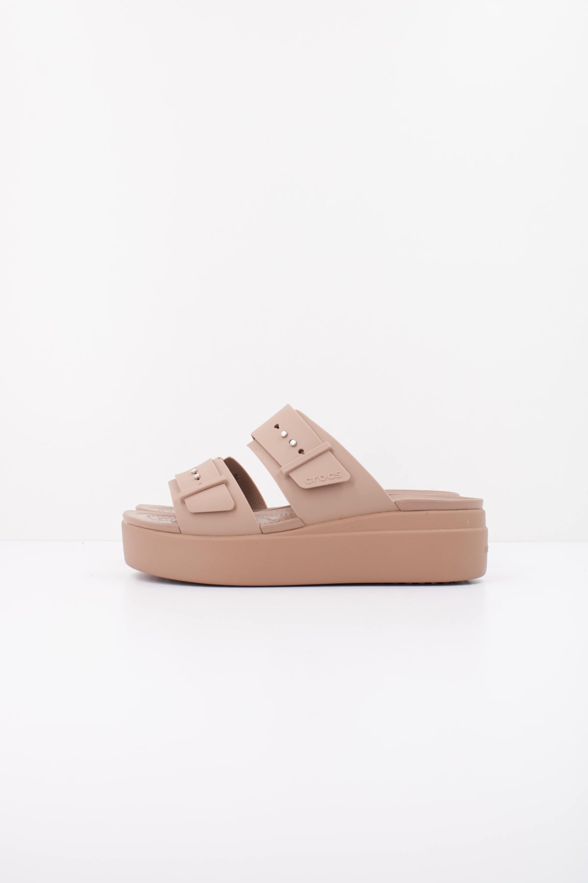 CROCS BROOKLYN W en color MARRON (1)
