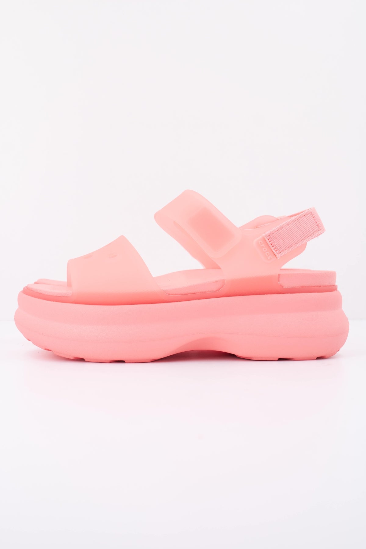 CROCS SOHO FROSTED Y STRAP en color ROSA (1)