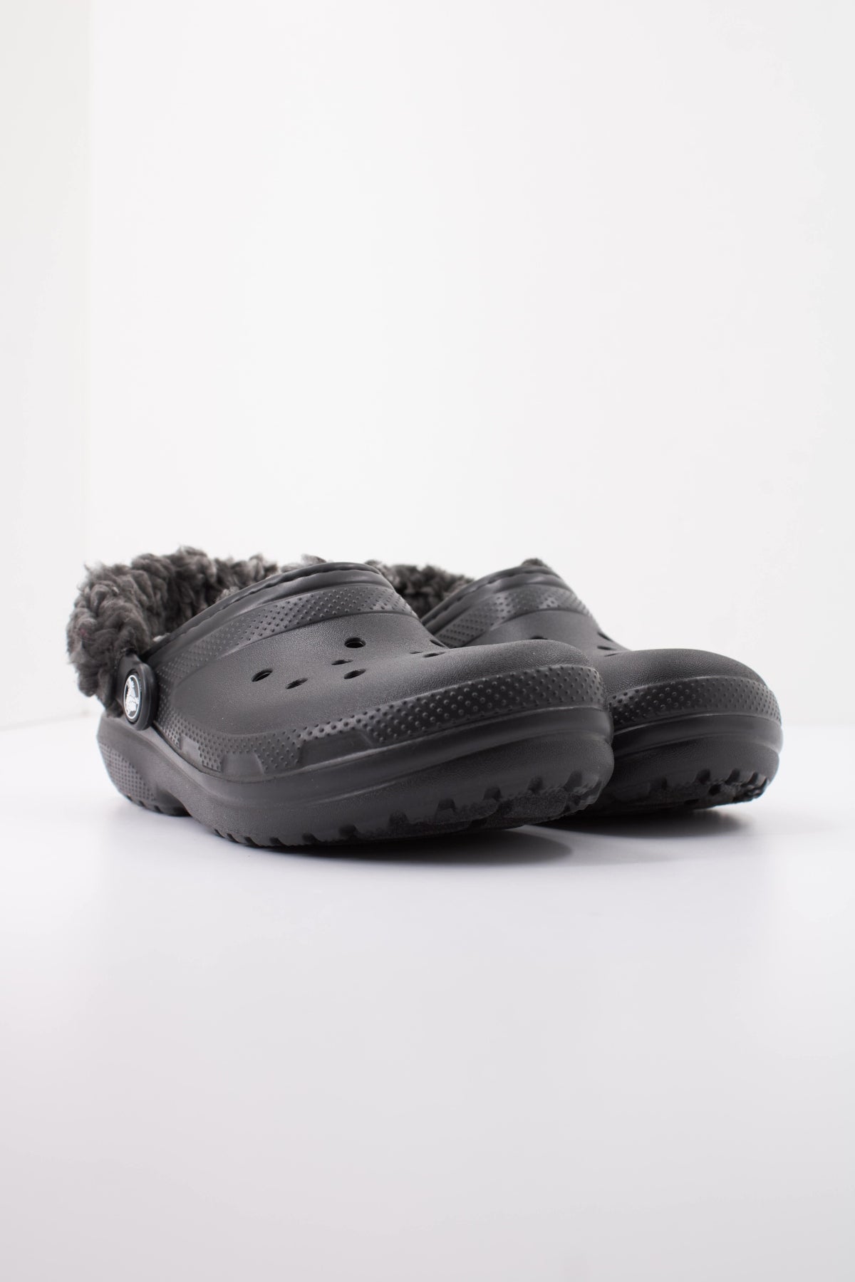CROCS 212856C CLASSIC FLEECE LINED en color NEGRO (2)