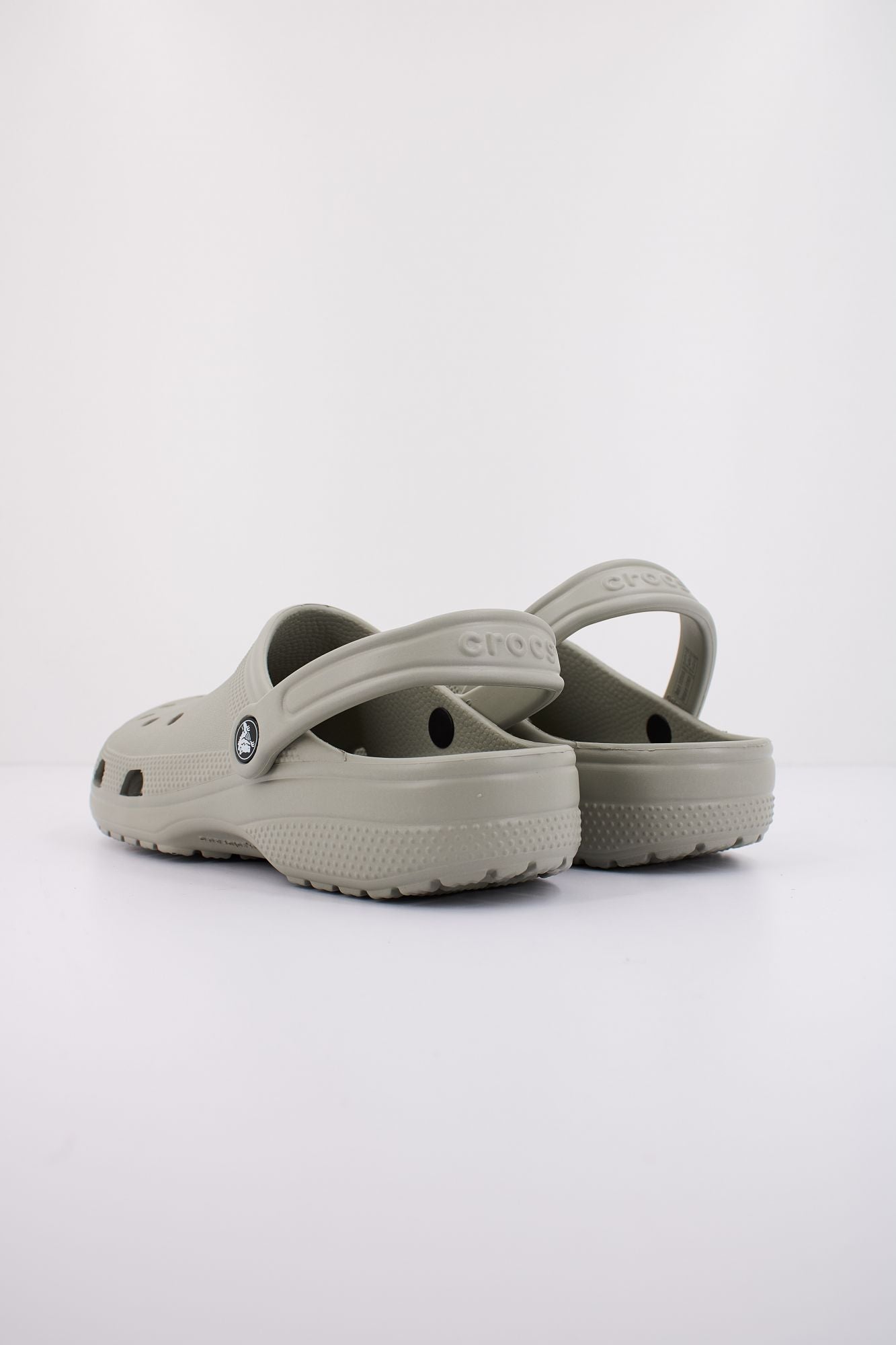 CROCS CLASSIC CLOG 10001 en color GRIS (3)
