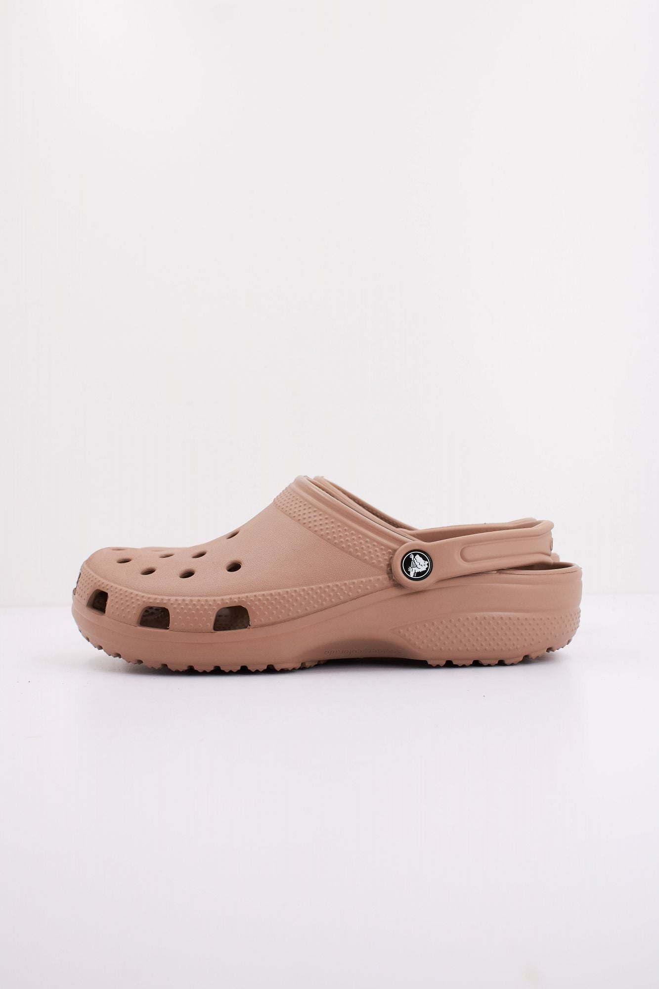 CROCS CLASSIC U en color MARRON CLARO (1)