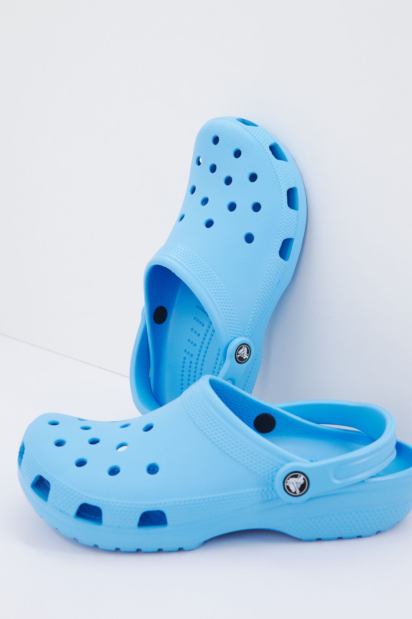 CROCS CLASSIC U en color AZUL (1)