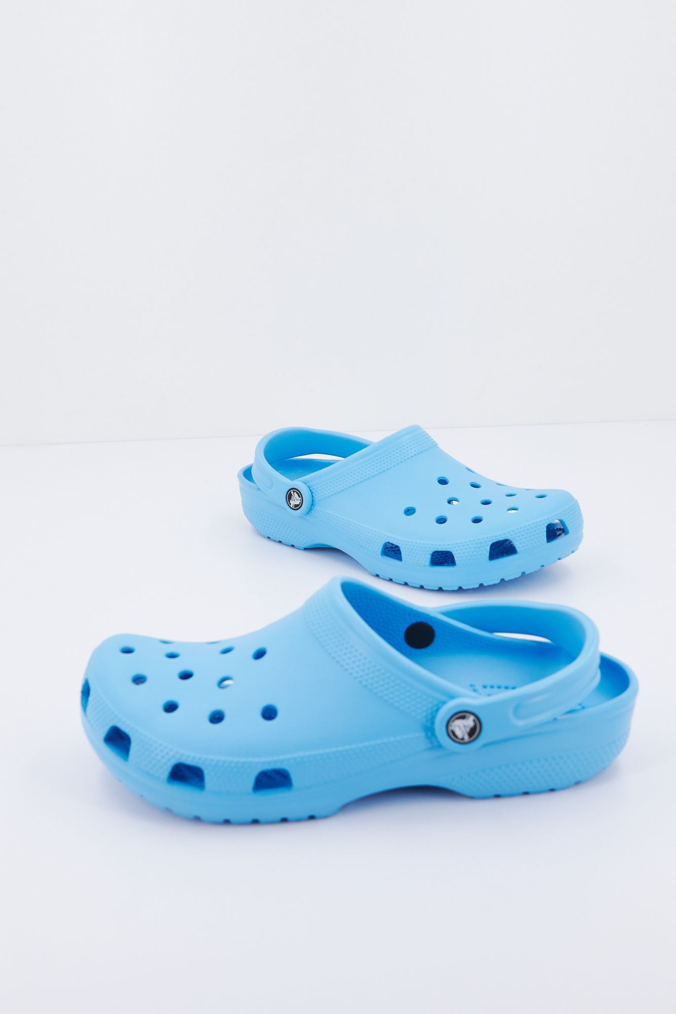 CROCS CLASSIC U en color AZUL (2)