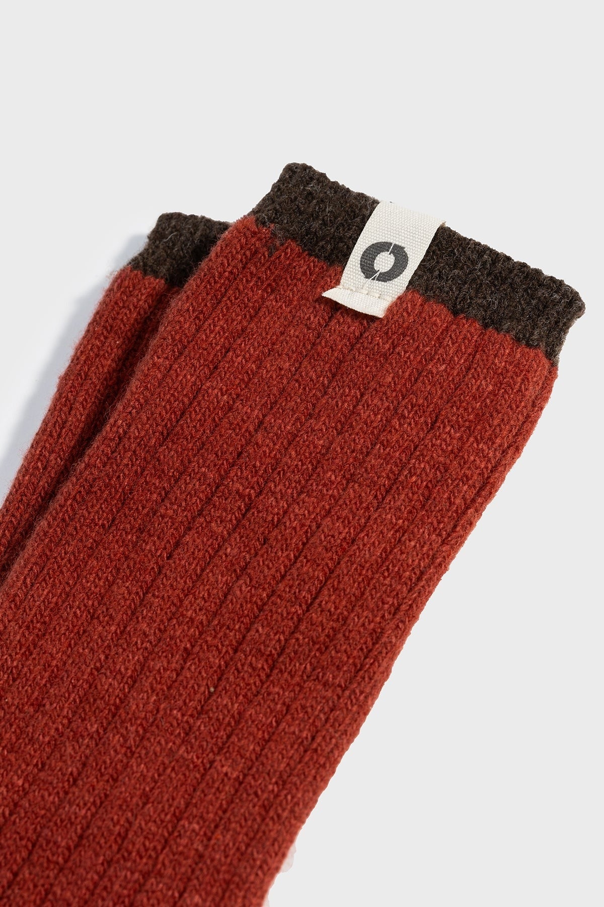 ECOALF CONTRASTE HIGH MCMACSXCONTH069 en color ROJO (3)