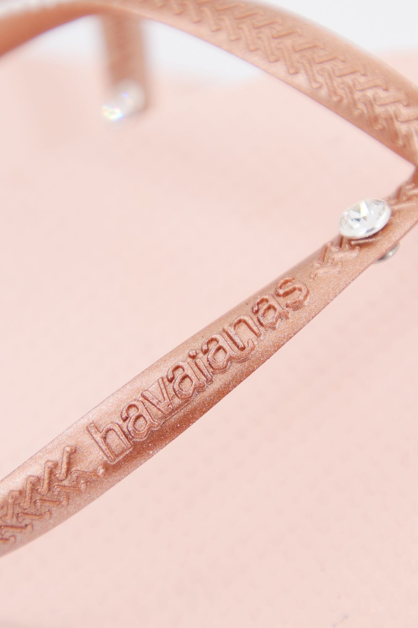 HAVAIANAS SLIM CRYSTAL SW II en color ROSA (4)
