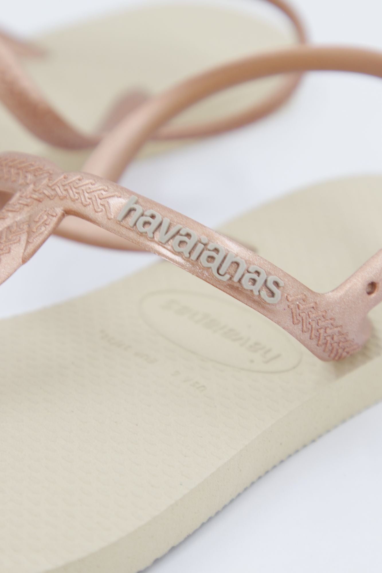 HAVAIANAS TWIST en color BRONCE (3)