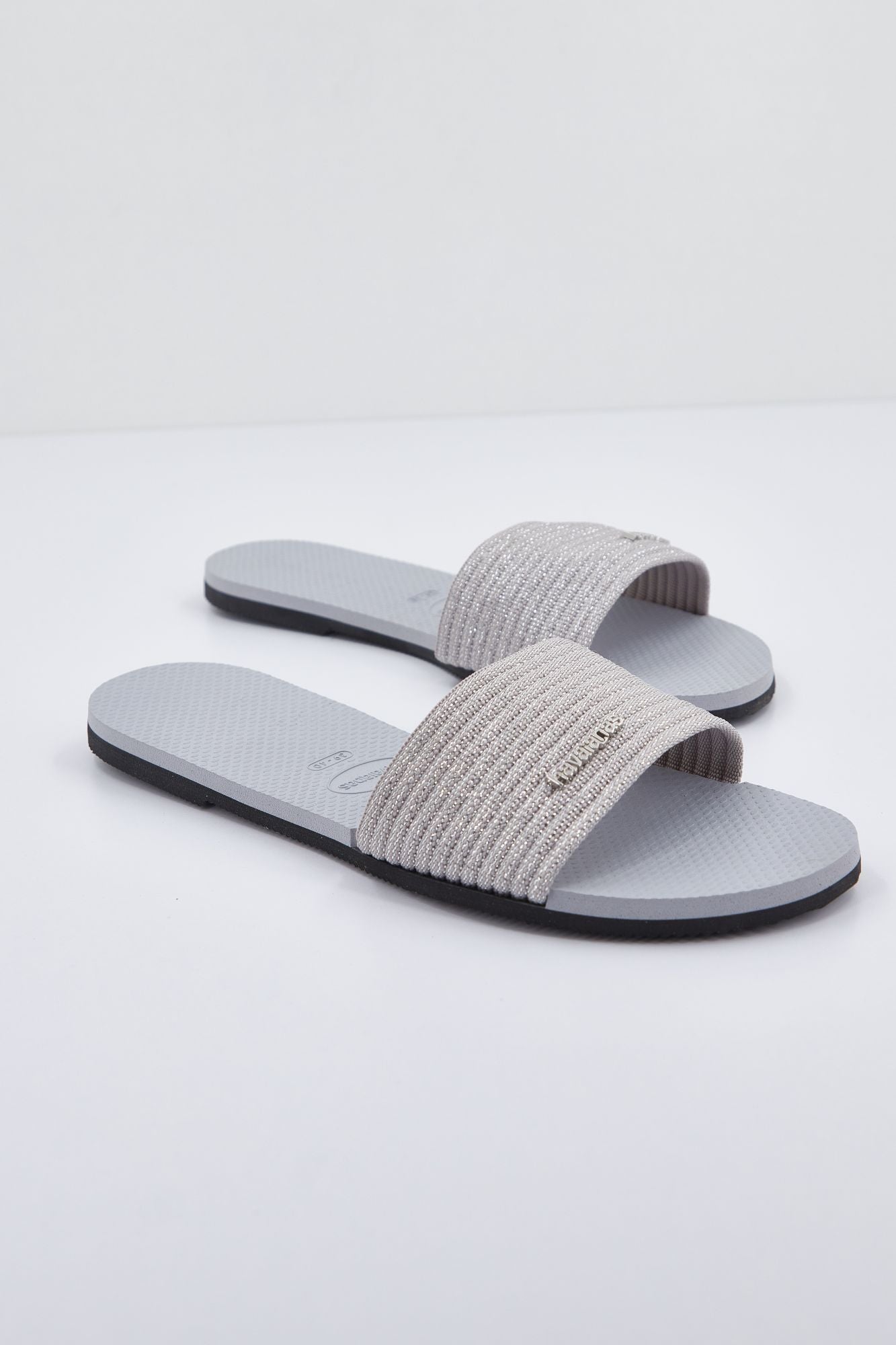 HAVAIANAS 4147312 en color GRIS (3)
