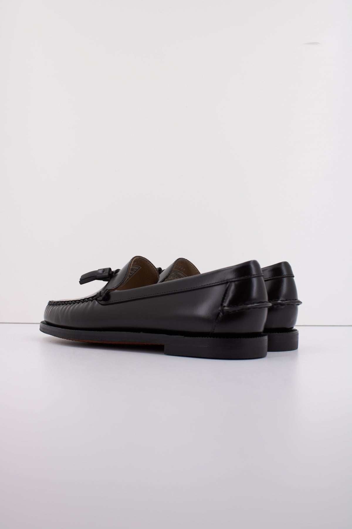 SEBAGO CLASSIC WILL LOAFER en color NEGRO (4)