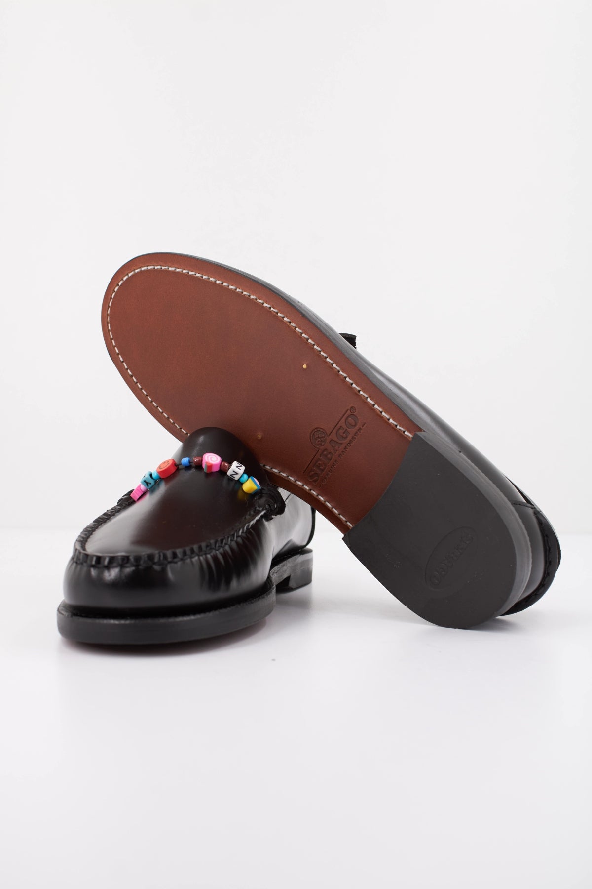 SEBAGO MOCASIN FRANK BEADS en color NEGRO (5)