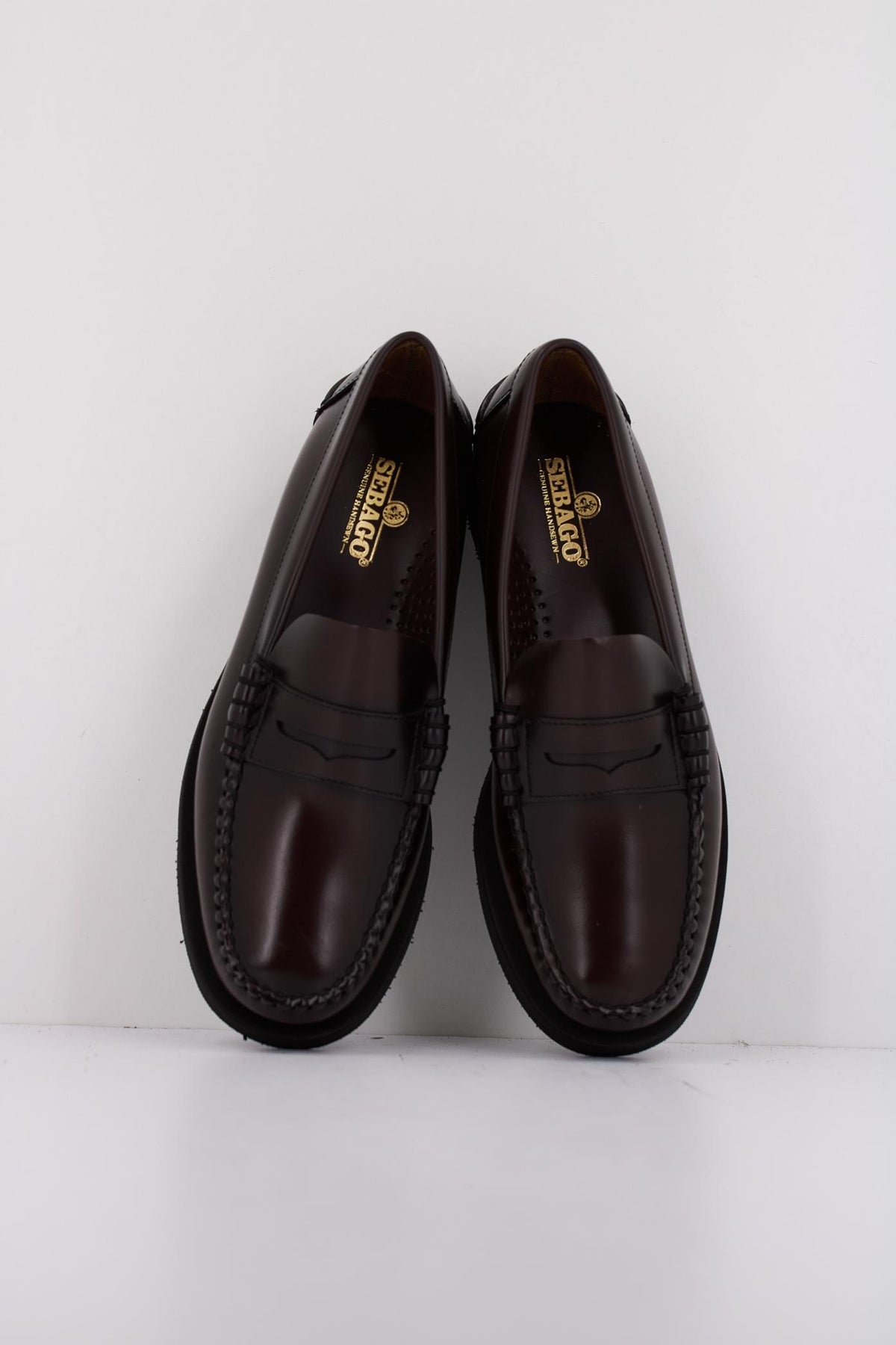 SEBAGO SHERMAN PENNY LOAFER en color BURDEOS (3)