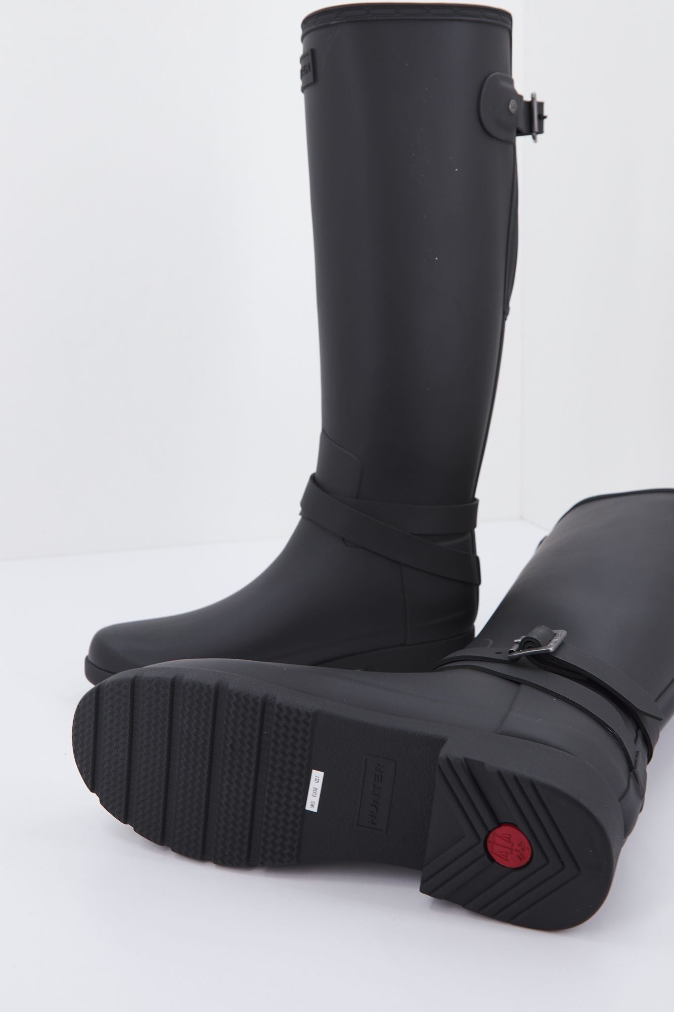 HUNTER RFD BACK ADJ TALL A en color NEGRO (4)