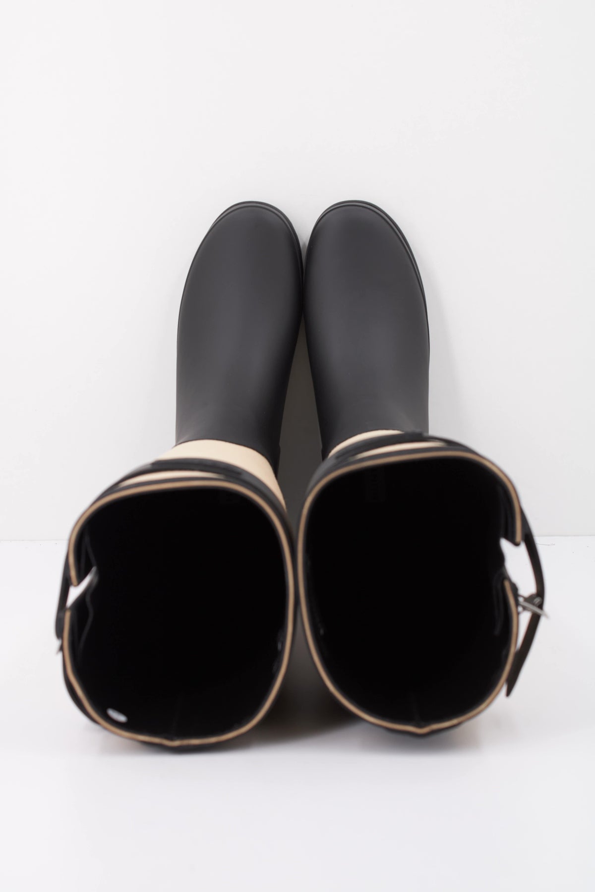 HUNTER HFRW0013262 BOTA W REFINED TALL CAN en color BEIS (3)