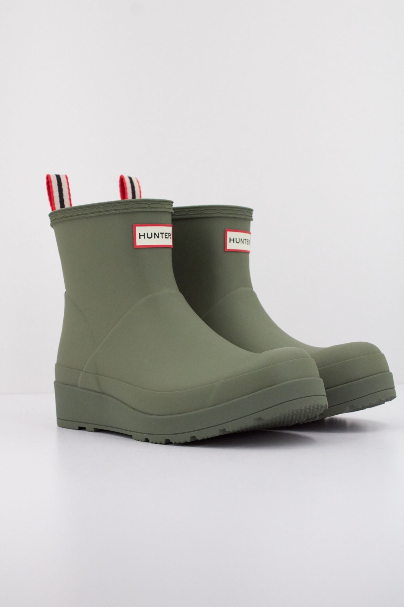 HUNTER HUNTER PLAY SHORT en color VERDE (2)