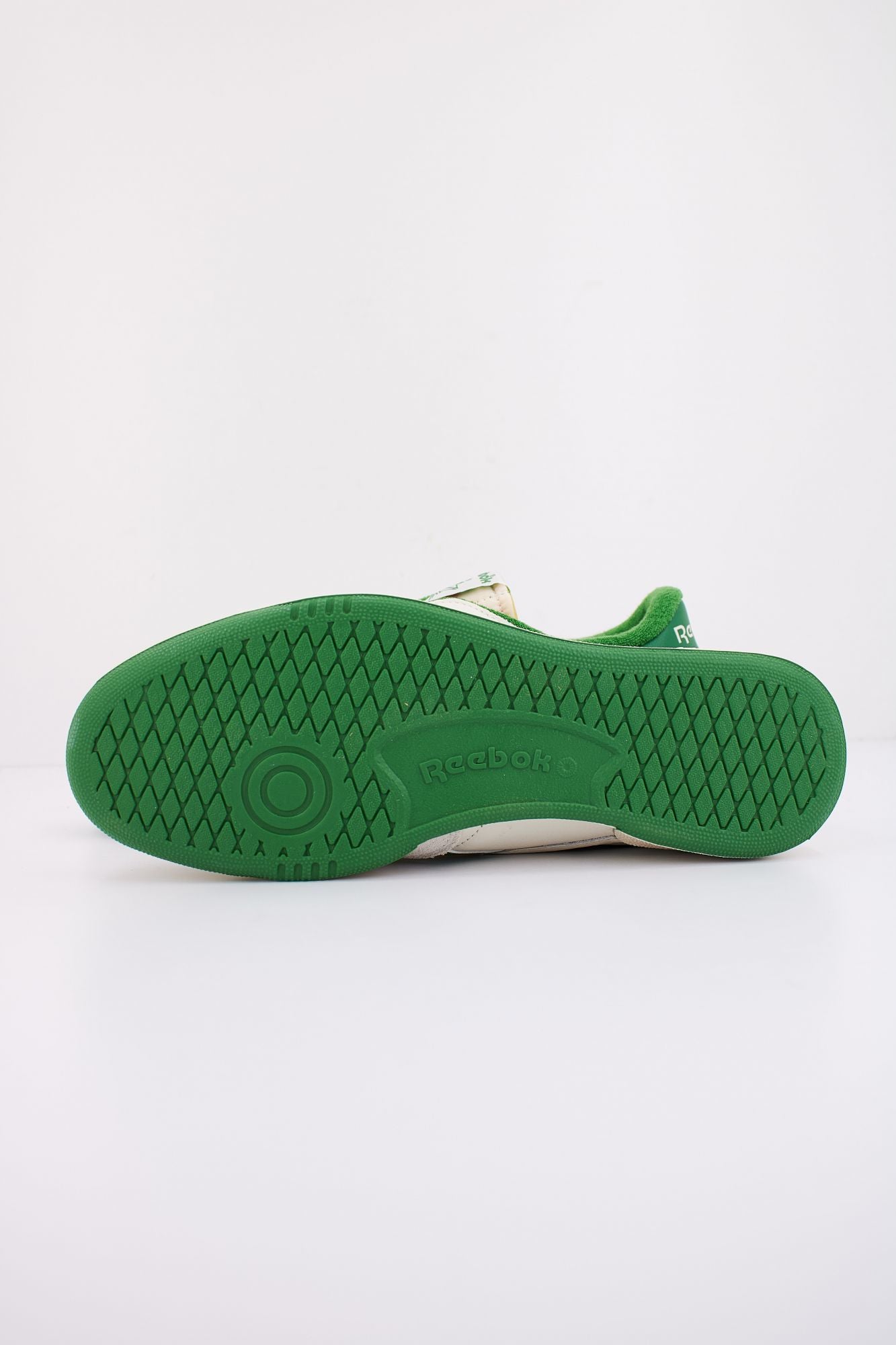 REEBOK CLUB C REVENGE VINTAGE en color BLANCO (5)