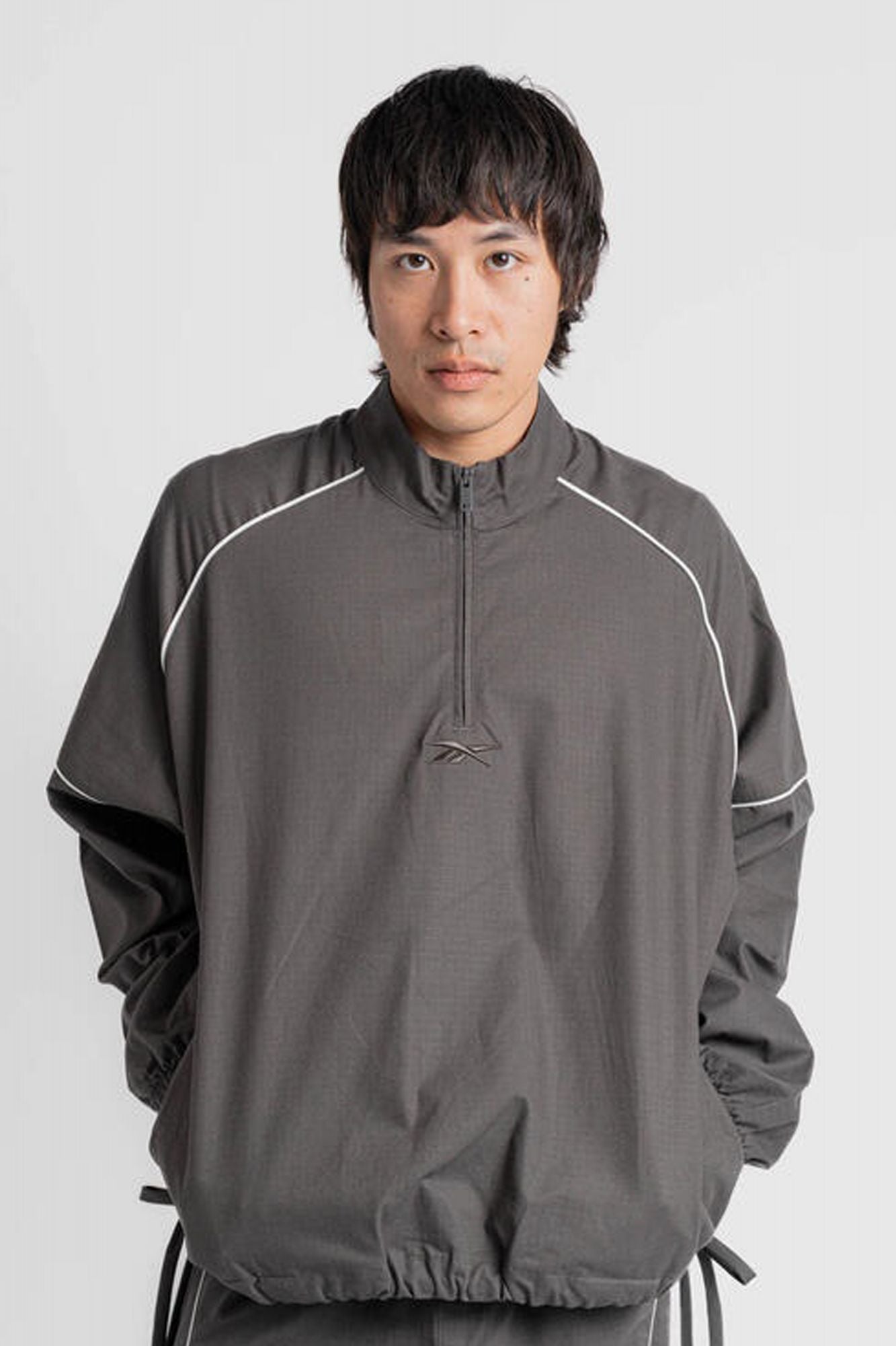 REEBOK TRACK JACKET en color NEGRO (1)