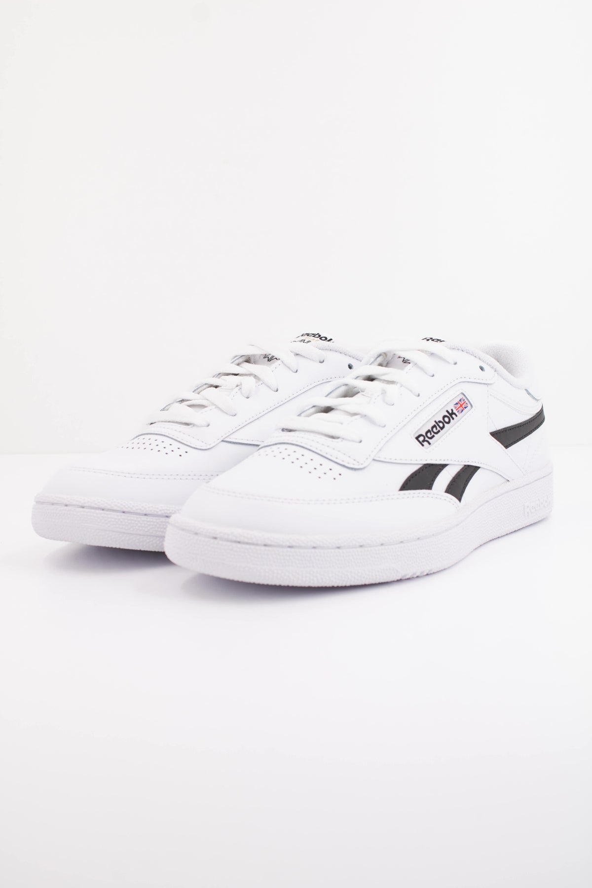 REEBOK CLUB C REVENGE en color BLANCO (2)