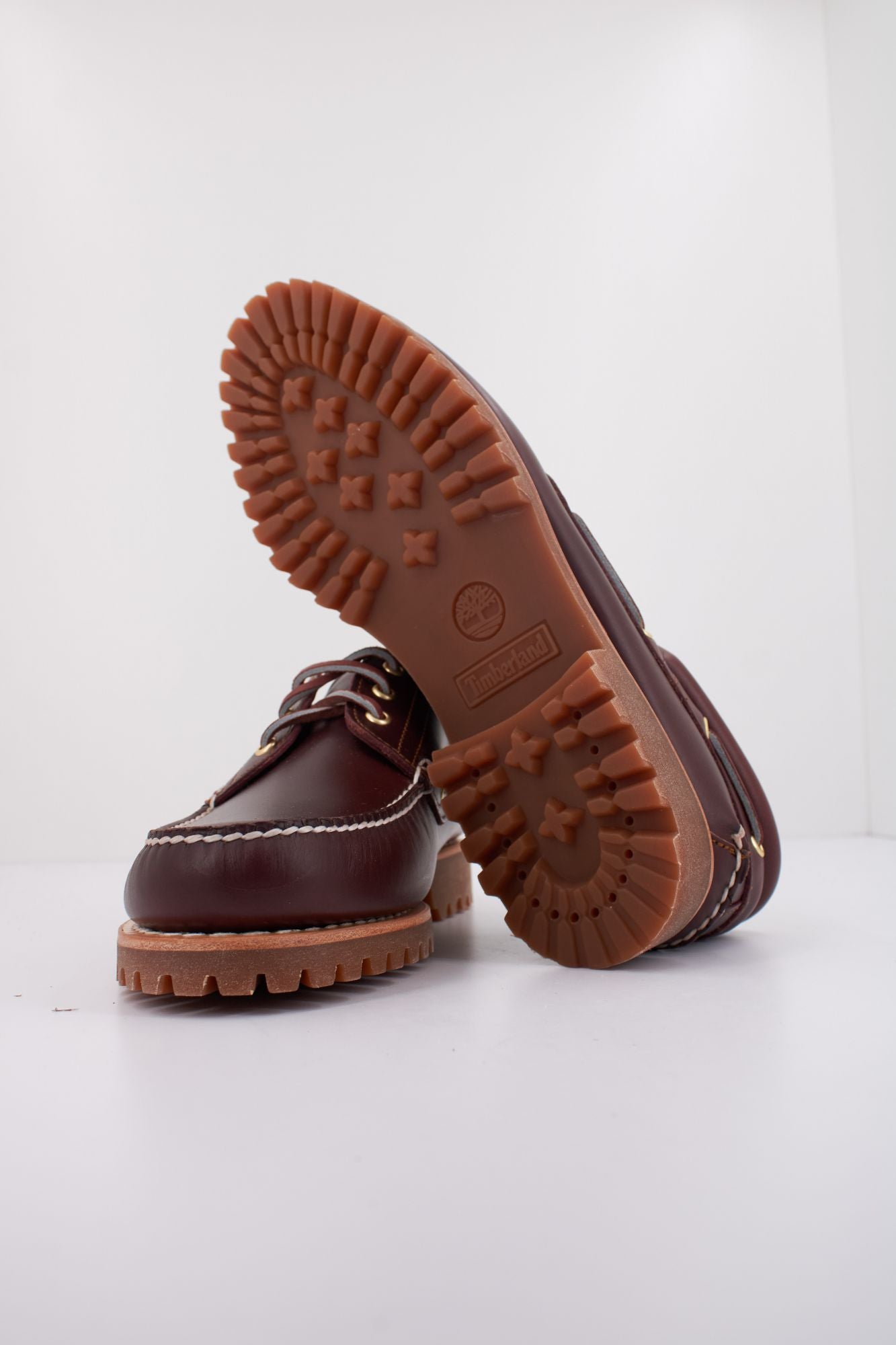 TIMBERLAND AUTHENTICS 3 EYE CLASSIC LUG BOAT SHOE en color MARRON (5)