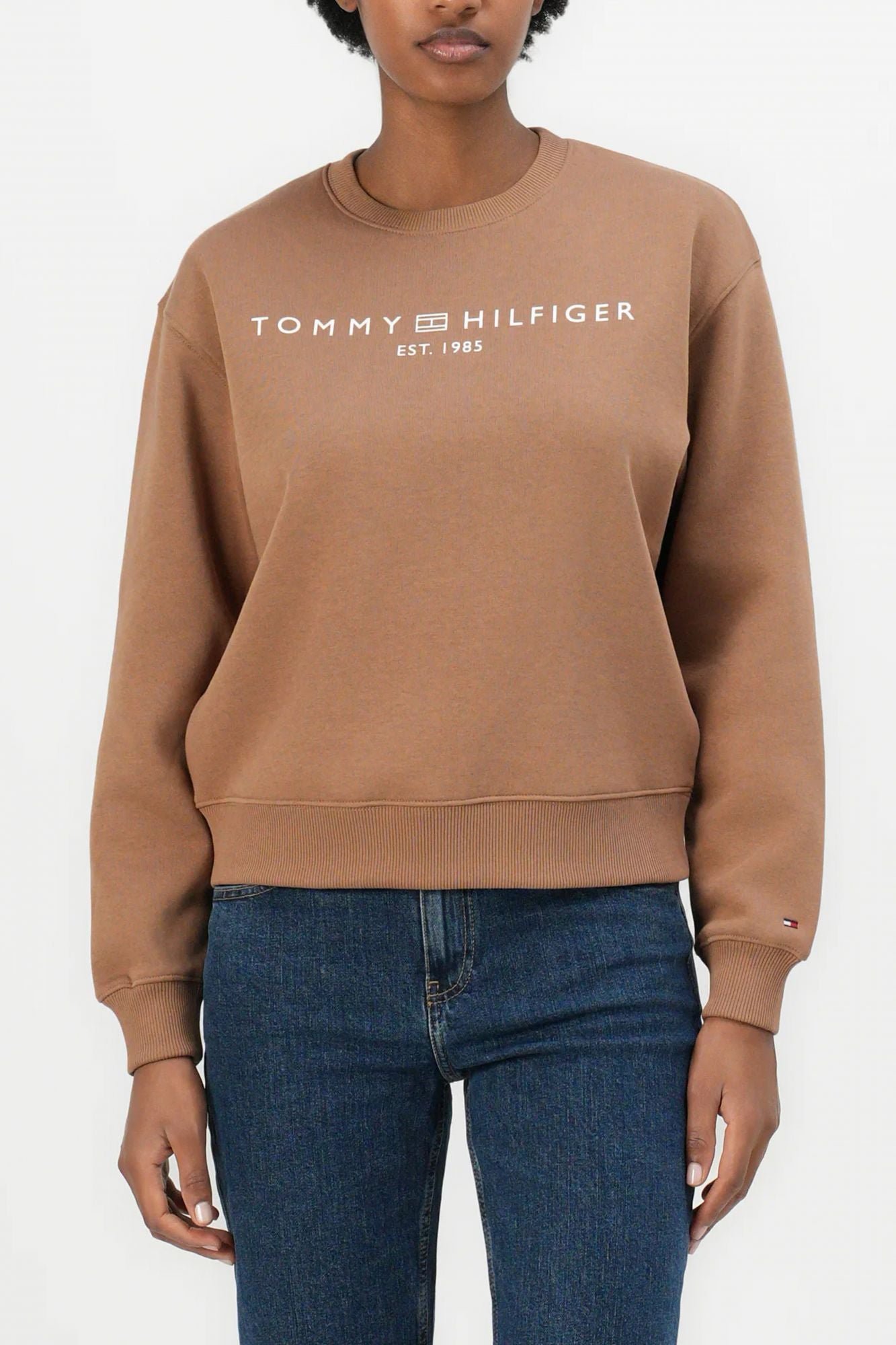 TOMMY HILFIGER MDRN REG CORP LOGO C-NK en color MARRON CLARO (1)