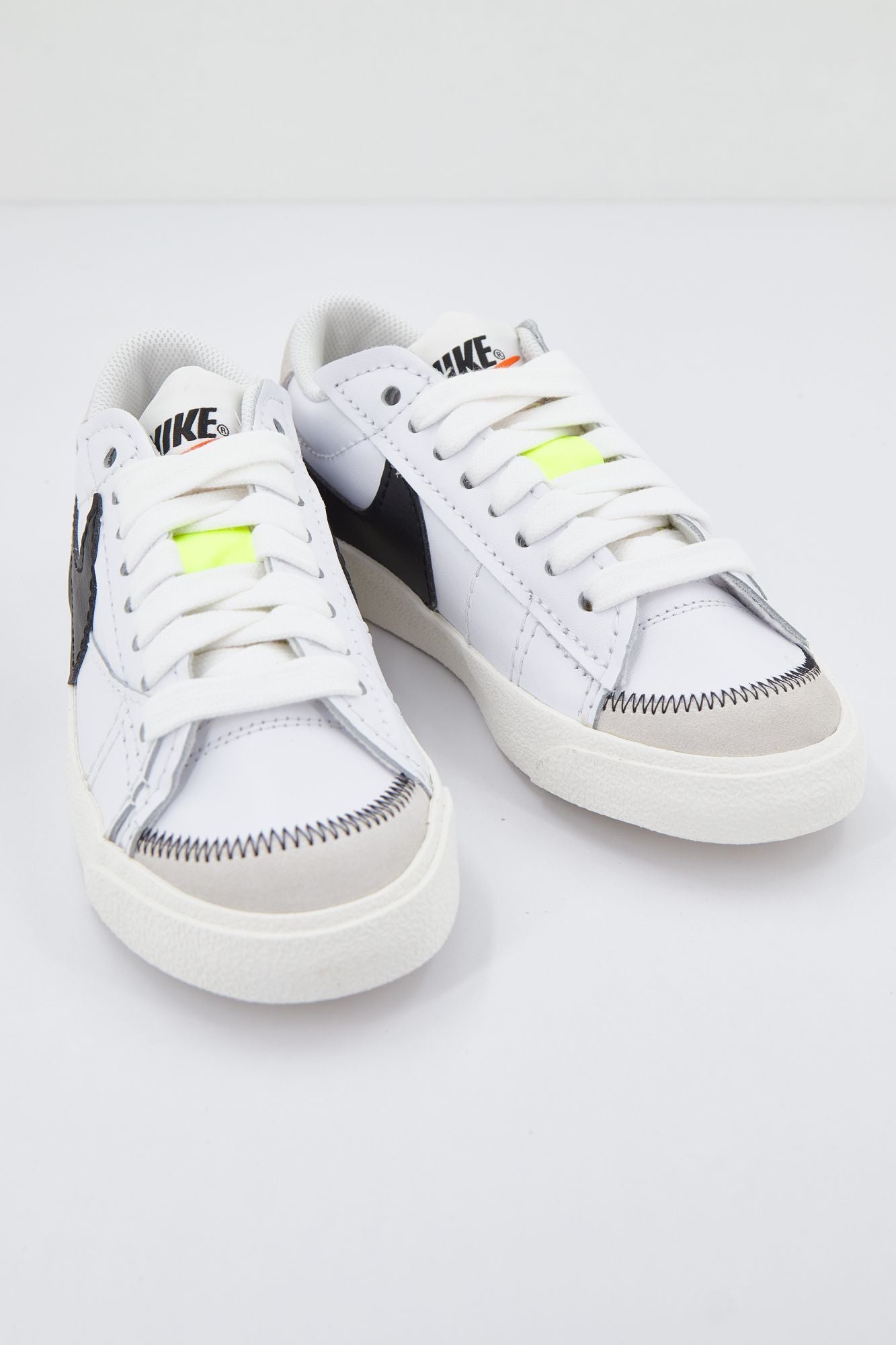 NIKE DQ1470 en color BLANCO (4)