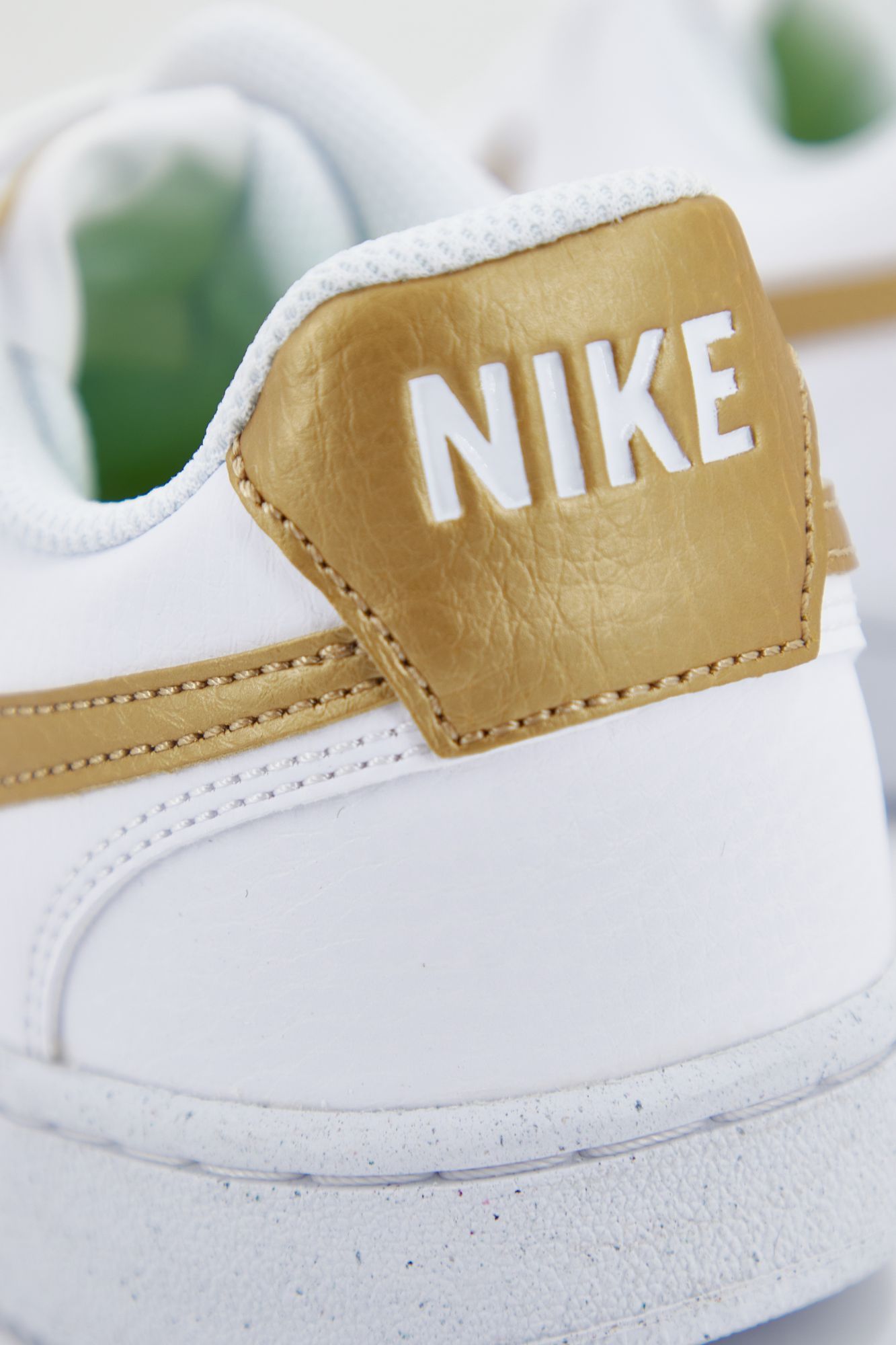 NIKE COURT VISION LOW BE WOM en color BLANCO (4)