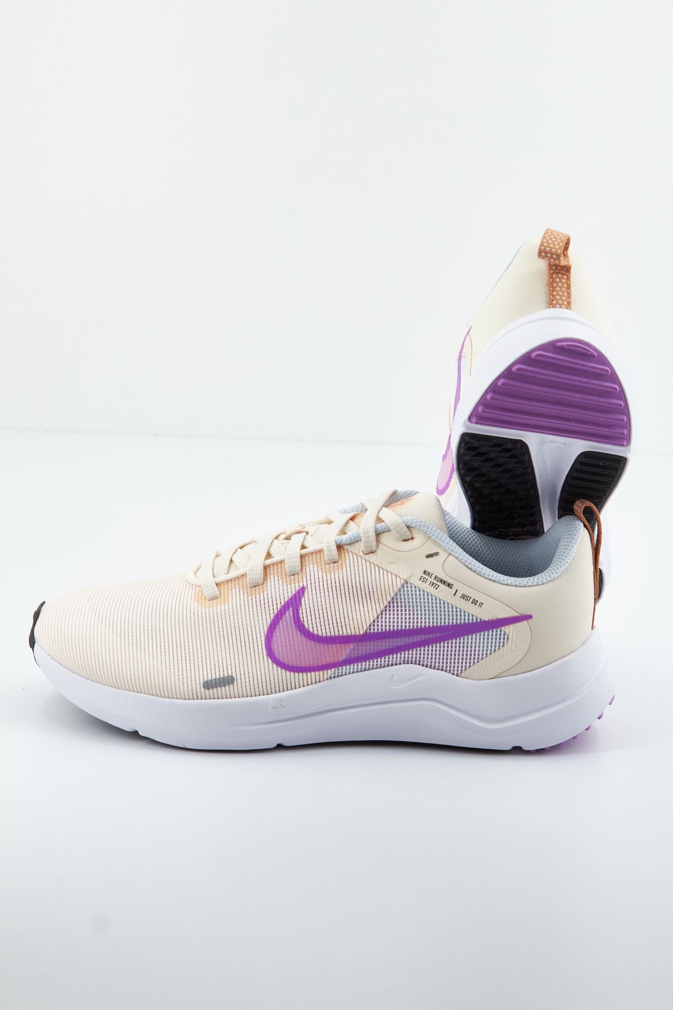 NIKE DOWNSHIFTER 12 WOMEN'S en color NARANJA (4)