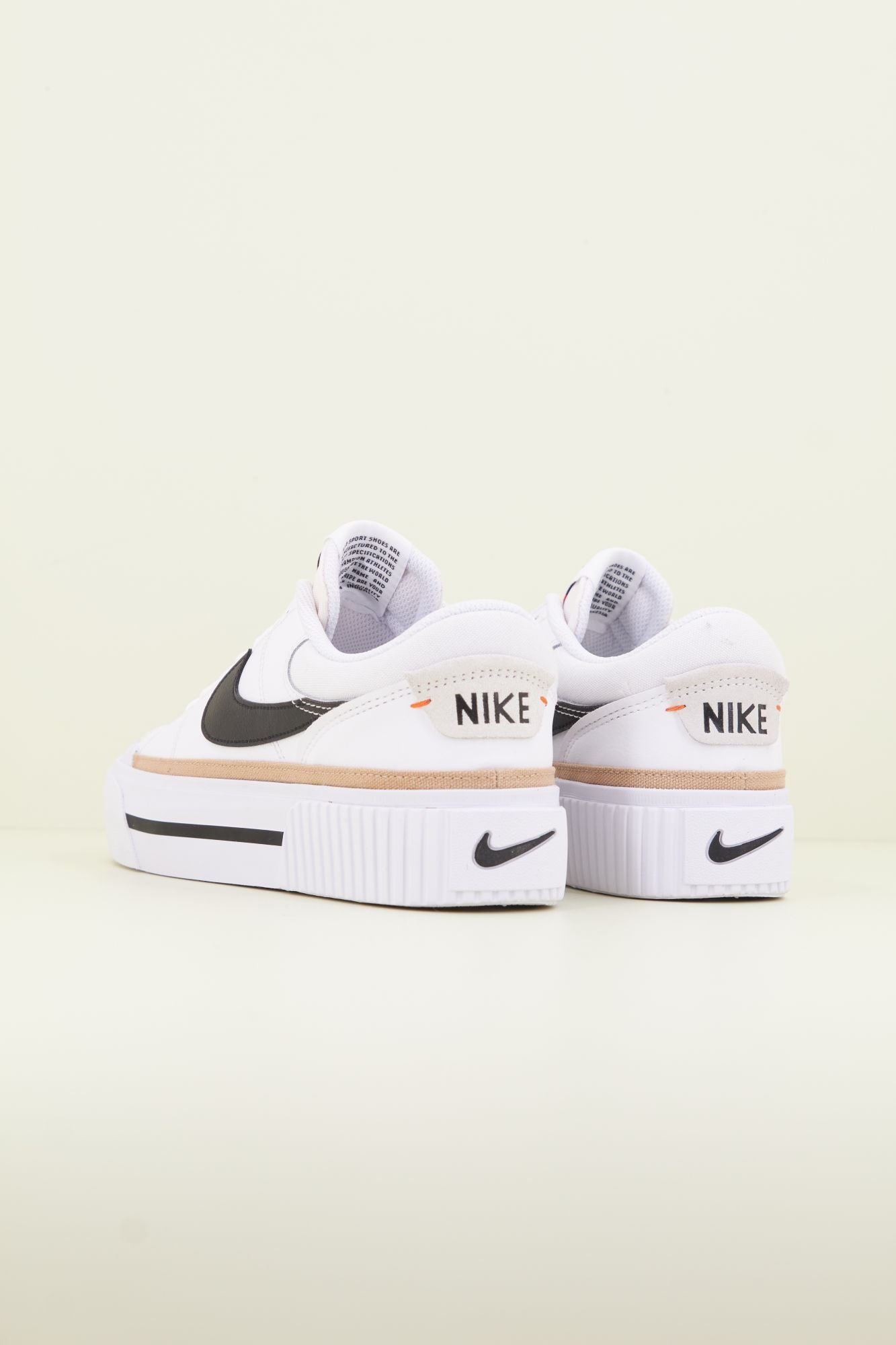 NIKE COURT LEGACY LIFT en color BLANCO (3)