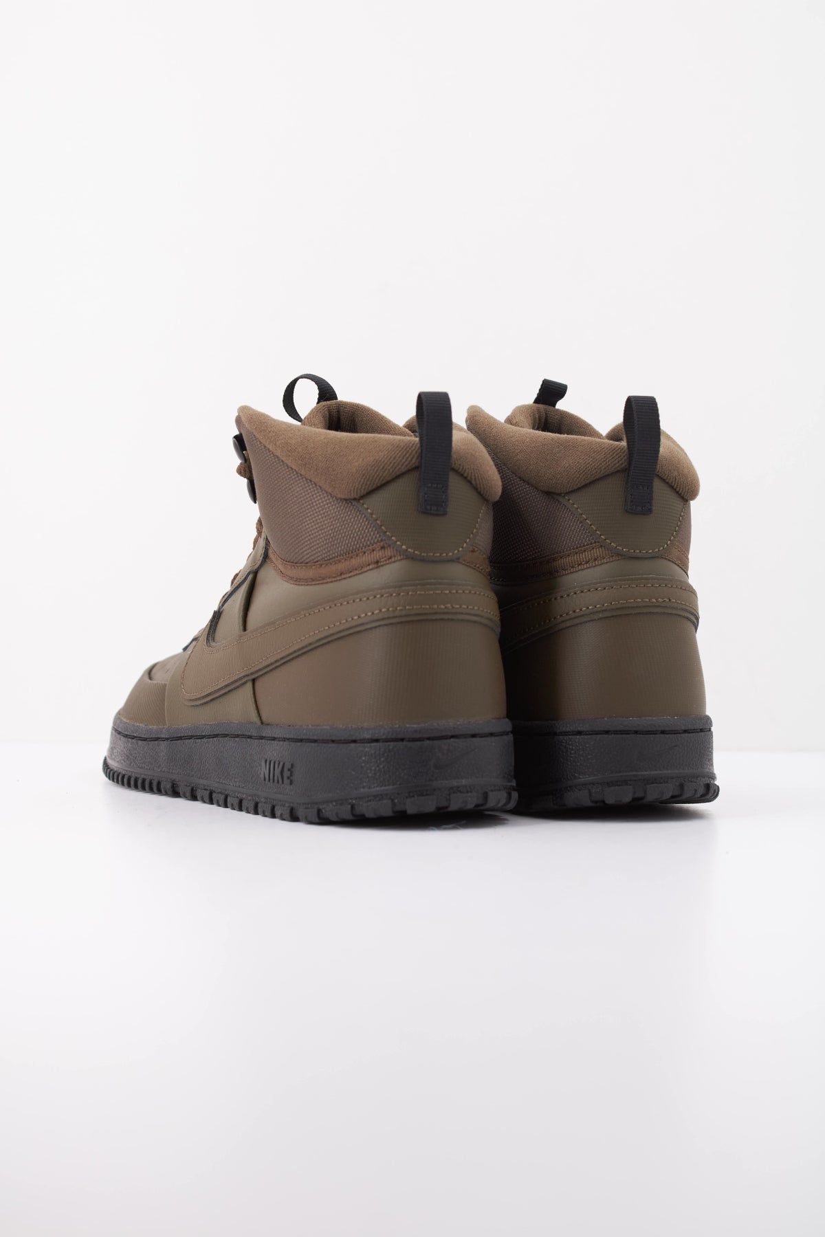NIKE COURT VISION MID WINTER DR7882-200 en color MARRON (4)