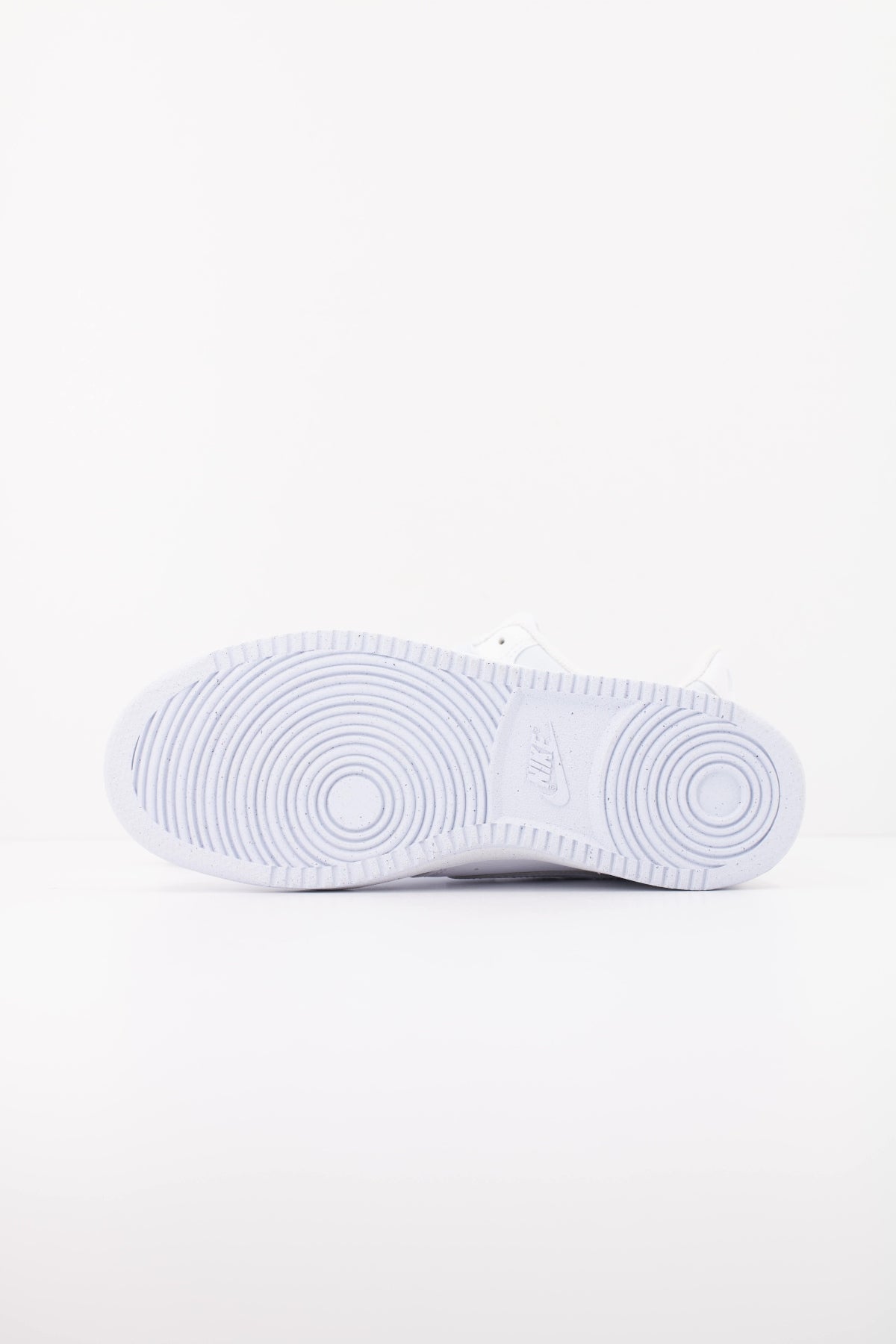 NIKE W NIKE COURT VISION LO NN en color BLANCO (5)