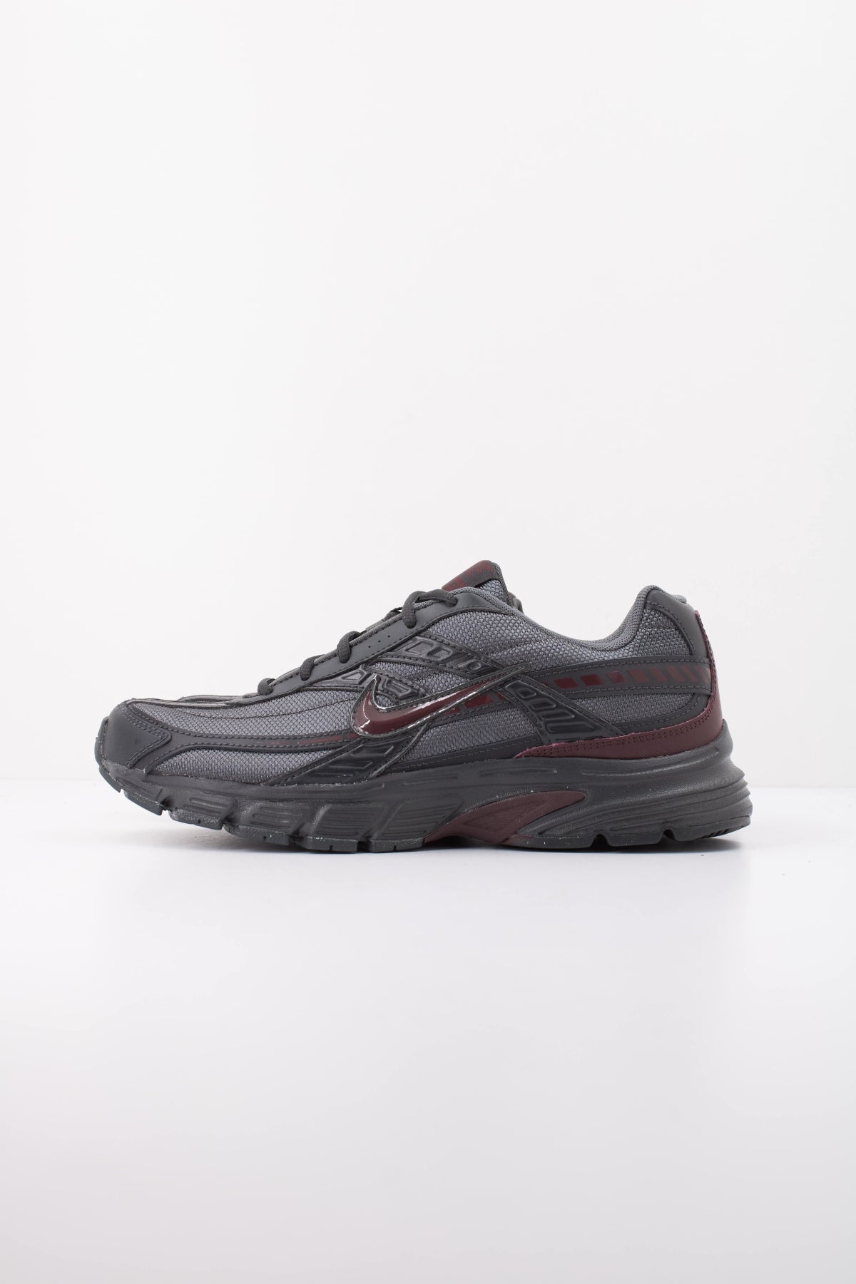NIKE 394055 en color NEGRO (1)
