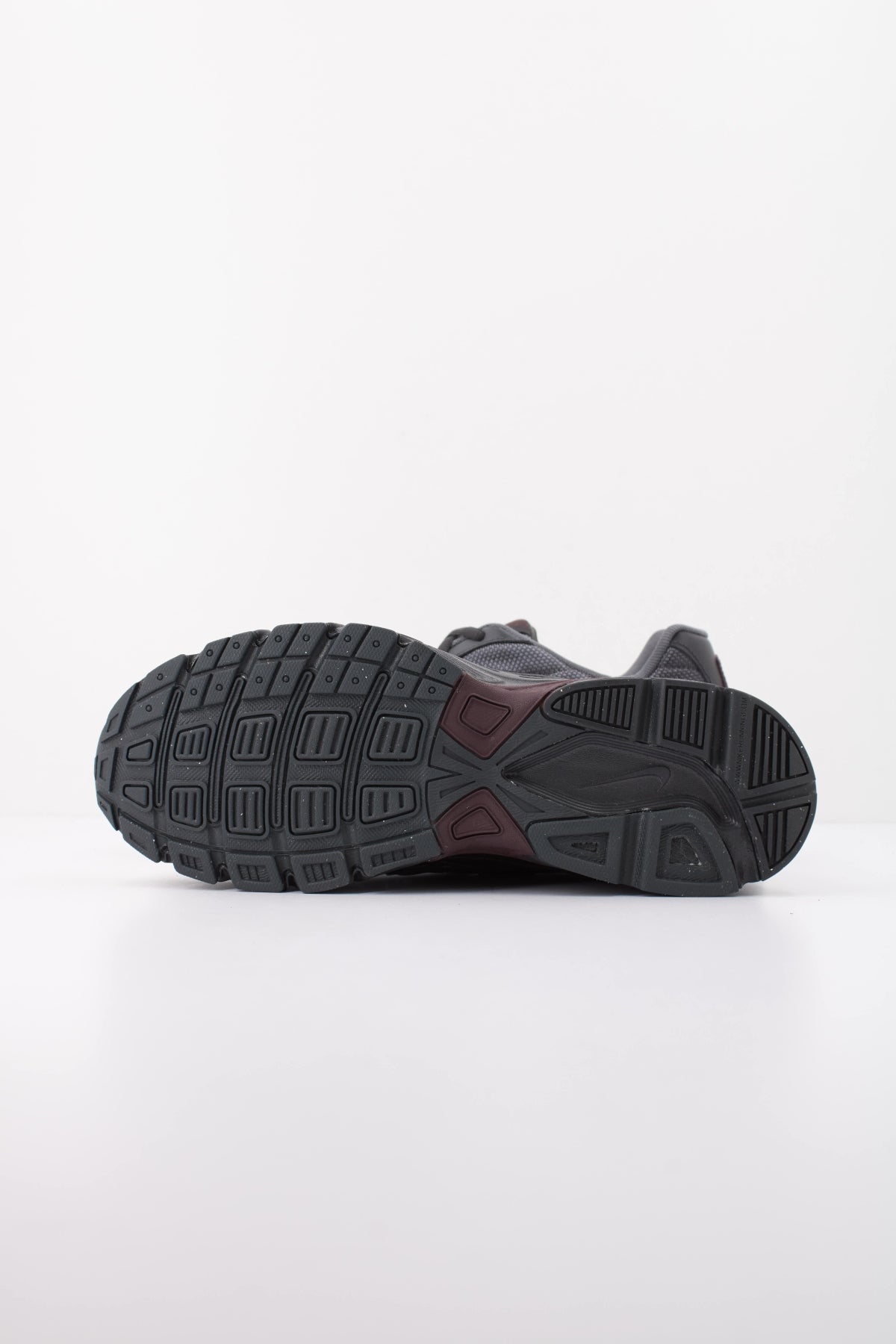 NIKE INITIATOR 394055-009 en color NEGRO (5)
