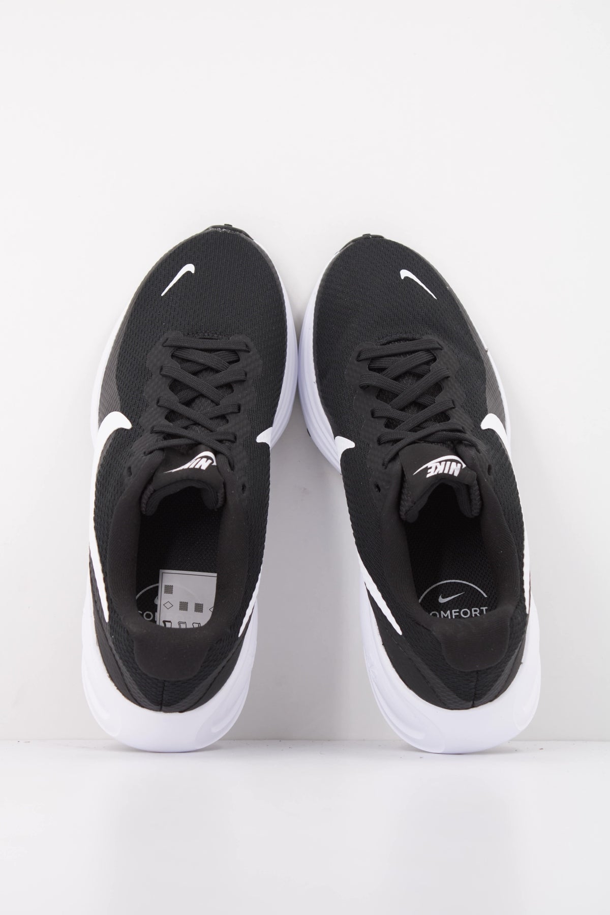 NIKE W NIKE REVOLUTION 8 en color NEGRO (3)