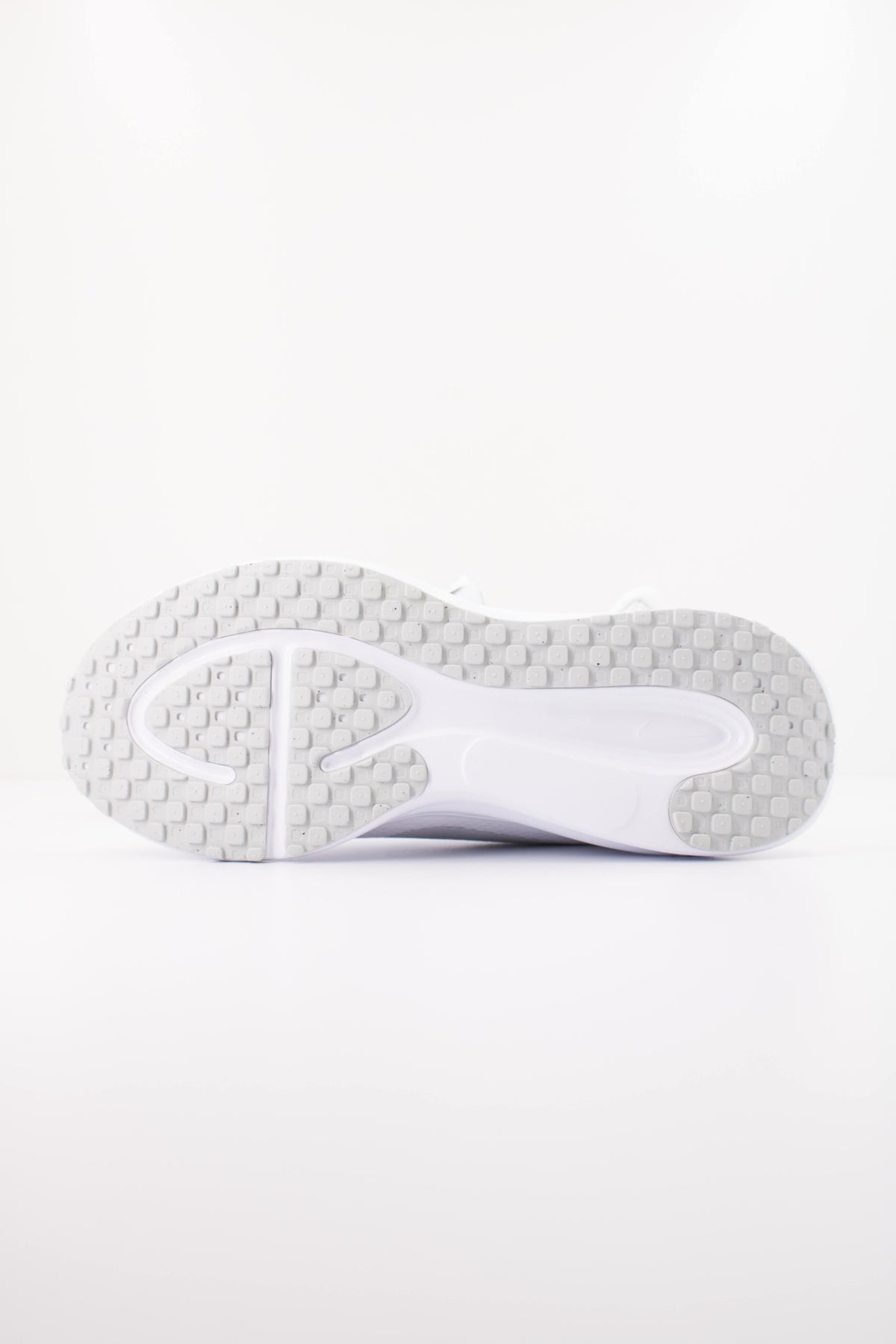 NIKE NIKE REVOLUTION 8 en color BLANCO (5)